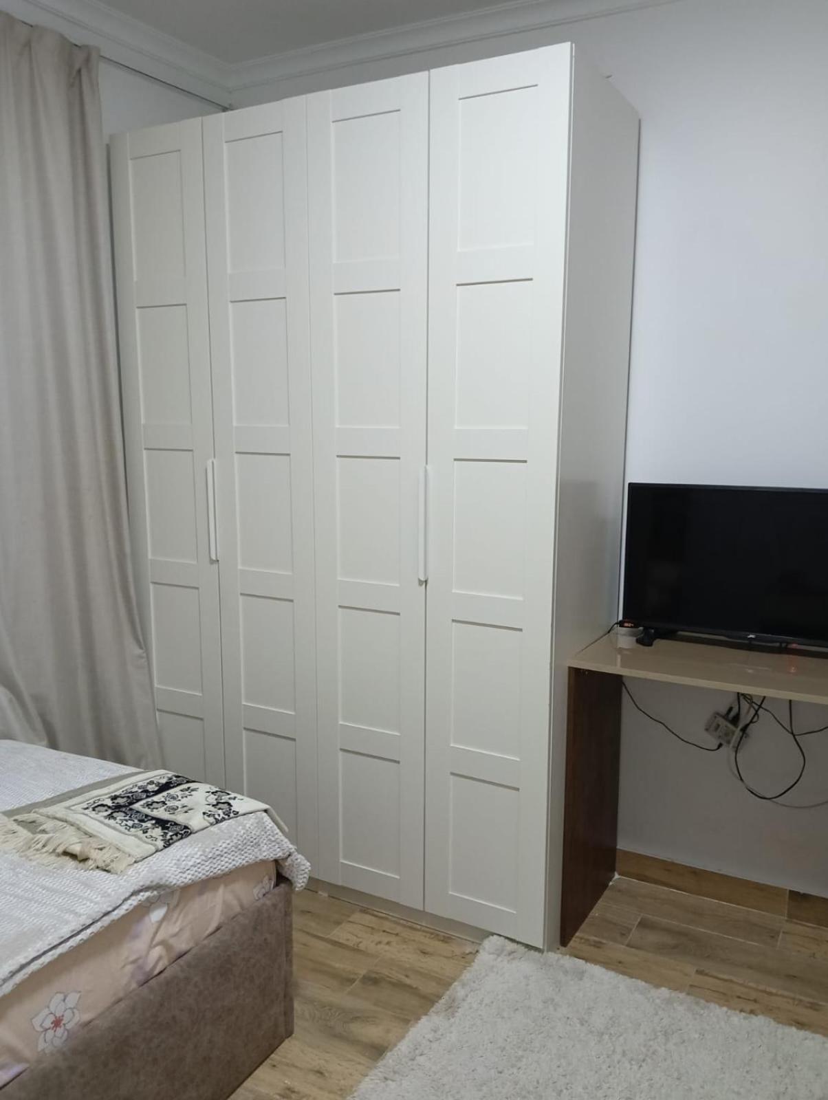 shared flat for women only in compound one katamya