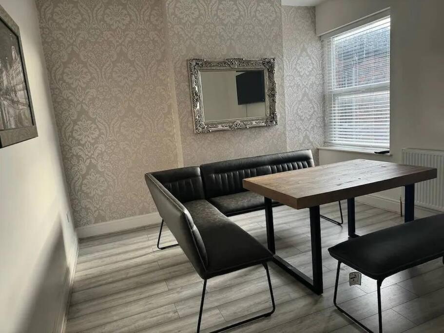 Duplex In Central Liverpool Apartment view 2