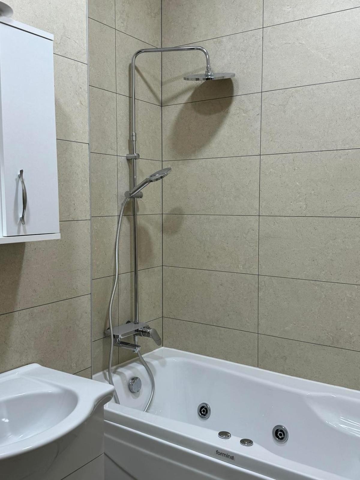 Apartment on Abashidze street