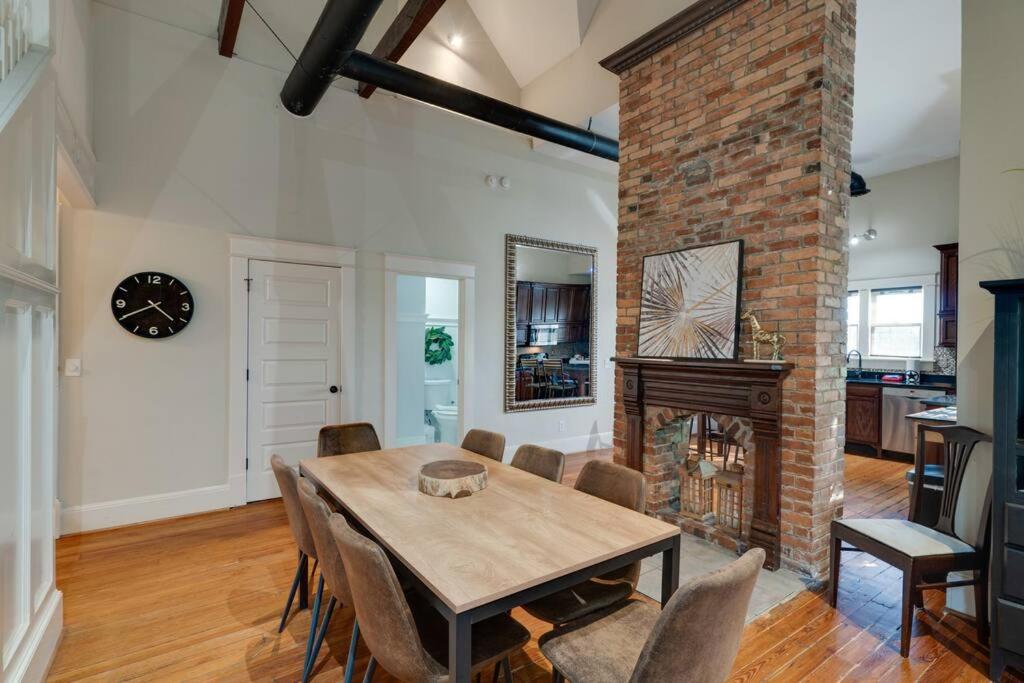 Historic Pet-Friendly Stay Near Broadway w Fire Pit view 5