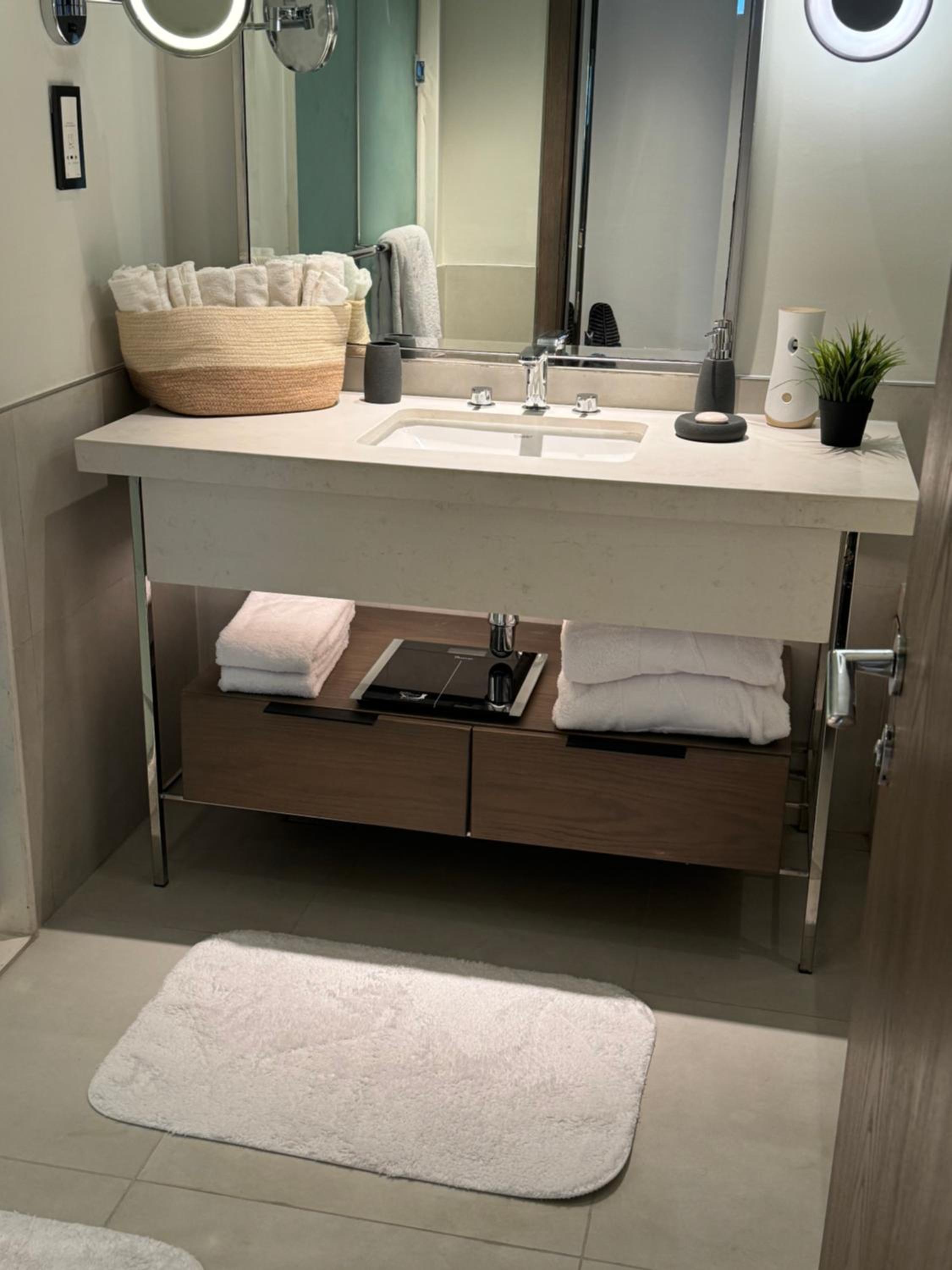 Address Beach Resort Marassi Serviced Apartment One Bedroom Suite, Partial Marina View