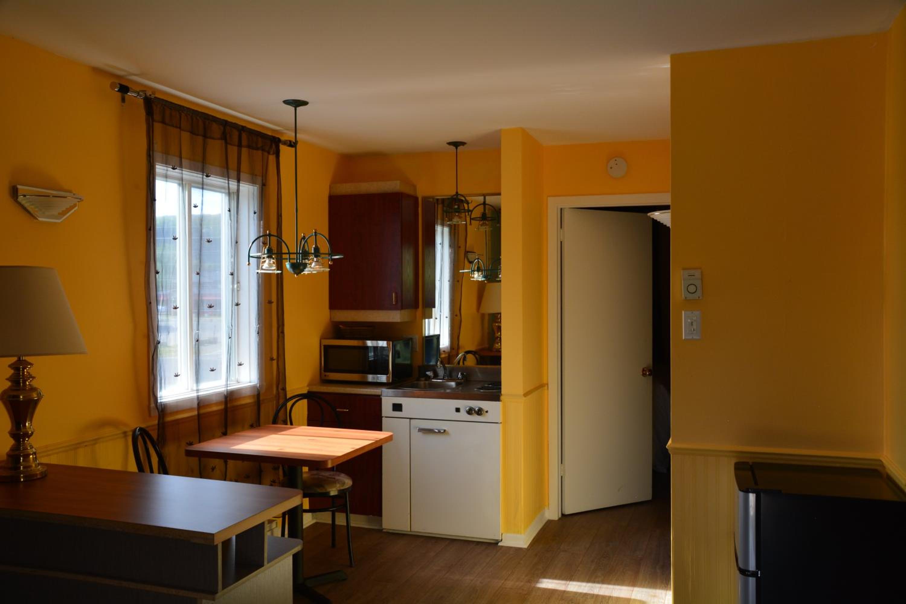 Motel des Pentes et Suites