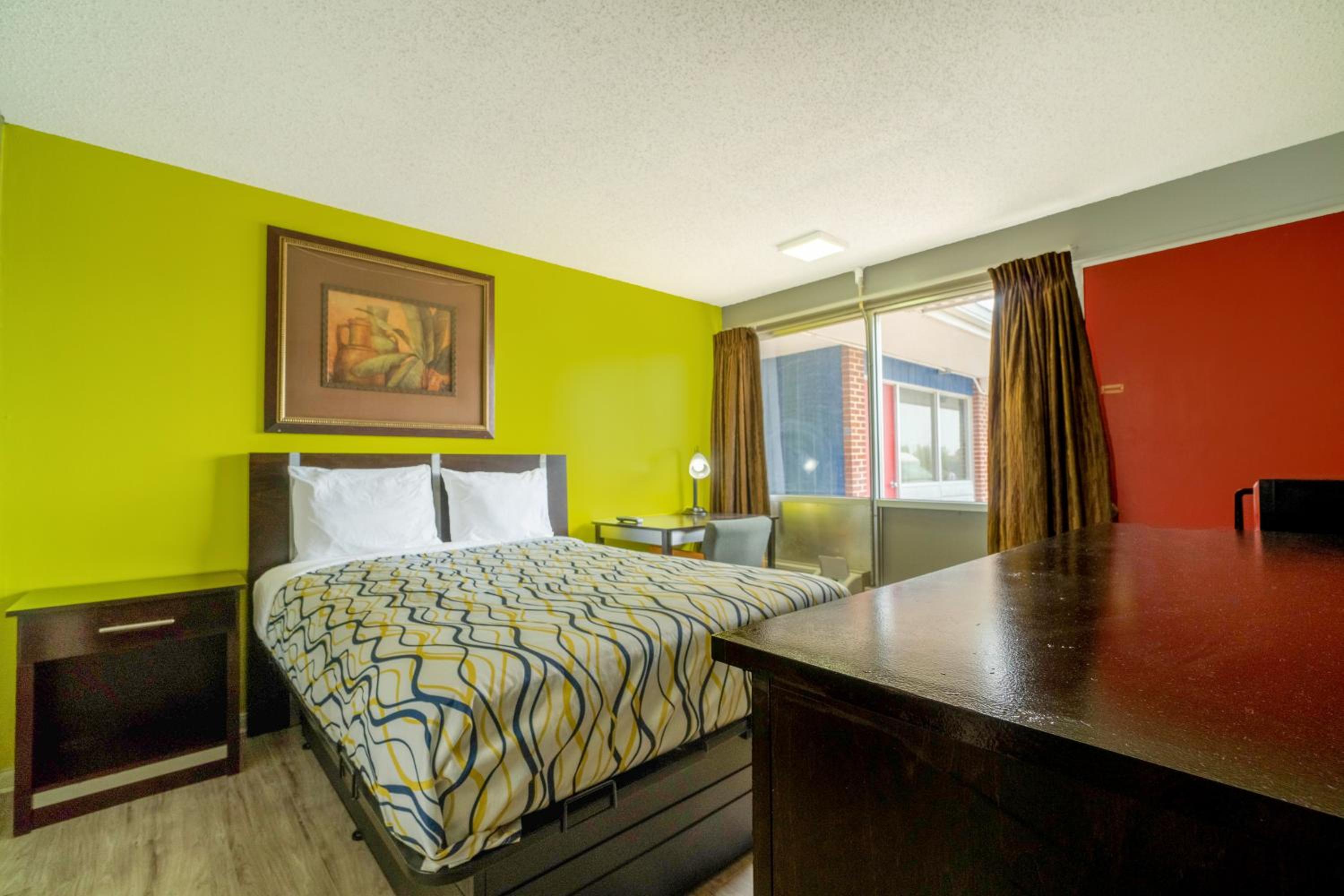 Lamplighter Inn By OYO Independence view 5