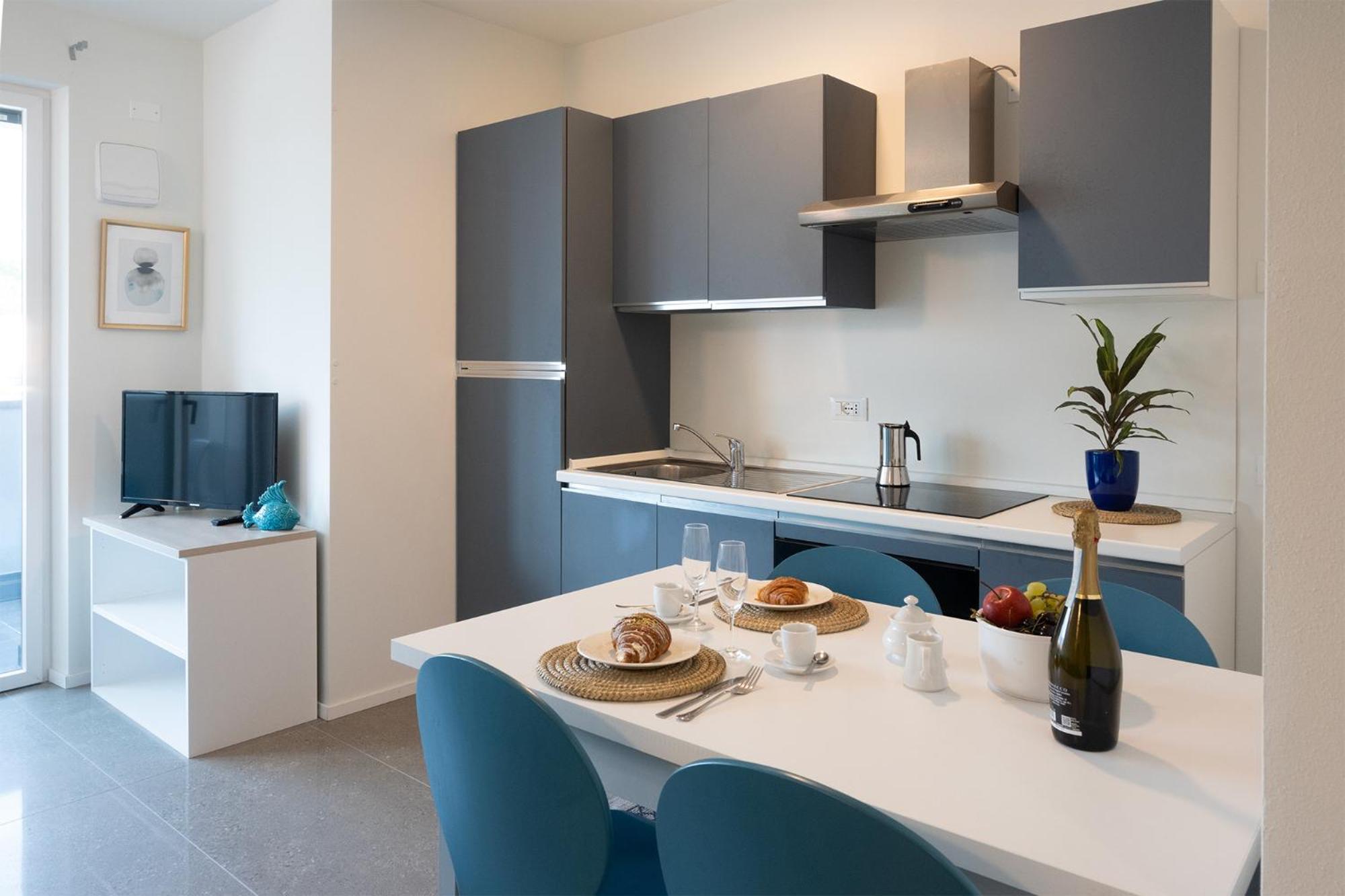 Civetta BLU, Blue Owl Apartments