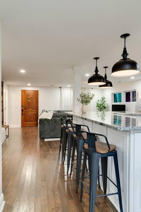 Newly Remodeled! Beautiful 3bd home in East Nash! view 2