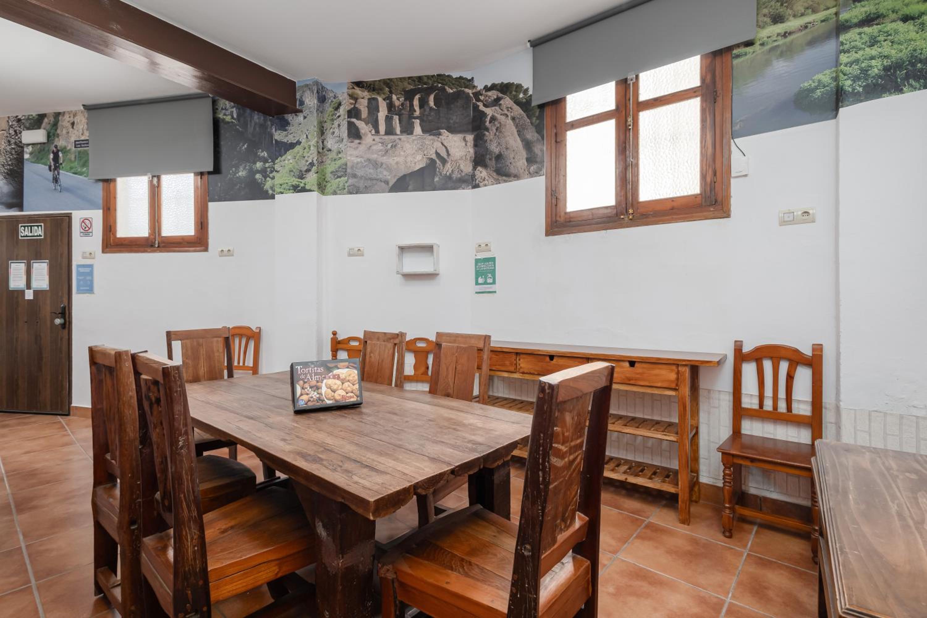 Hostal Entrecaminos