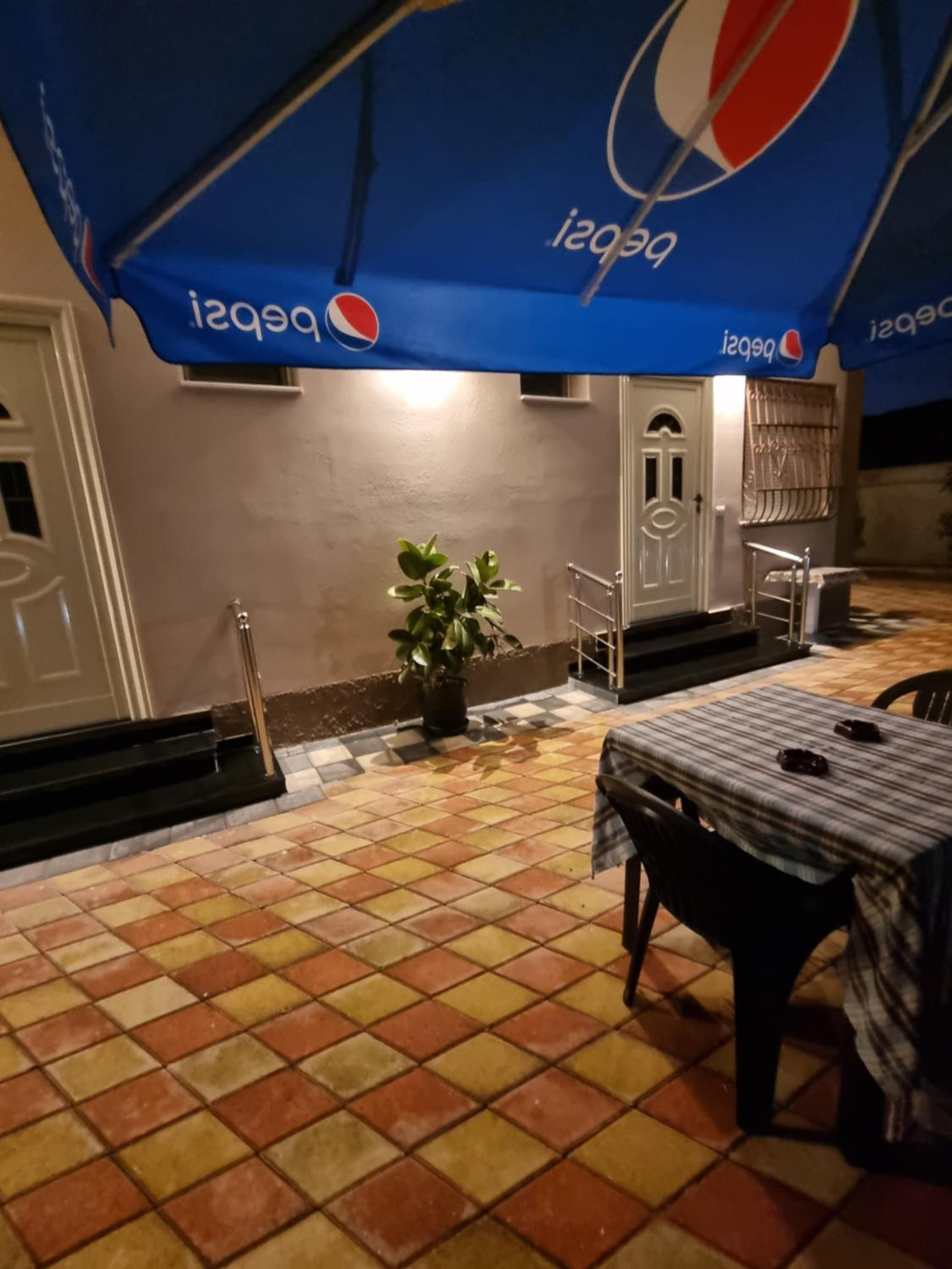 Vila megi-Rent Room