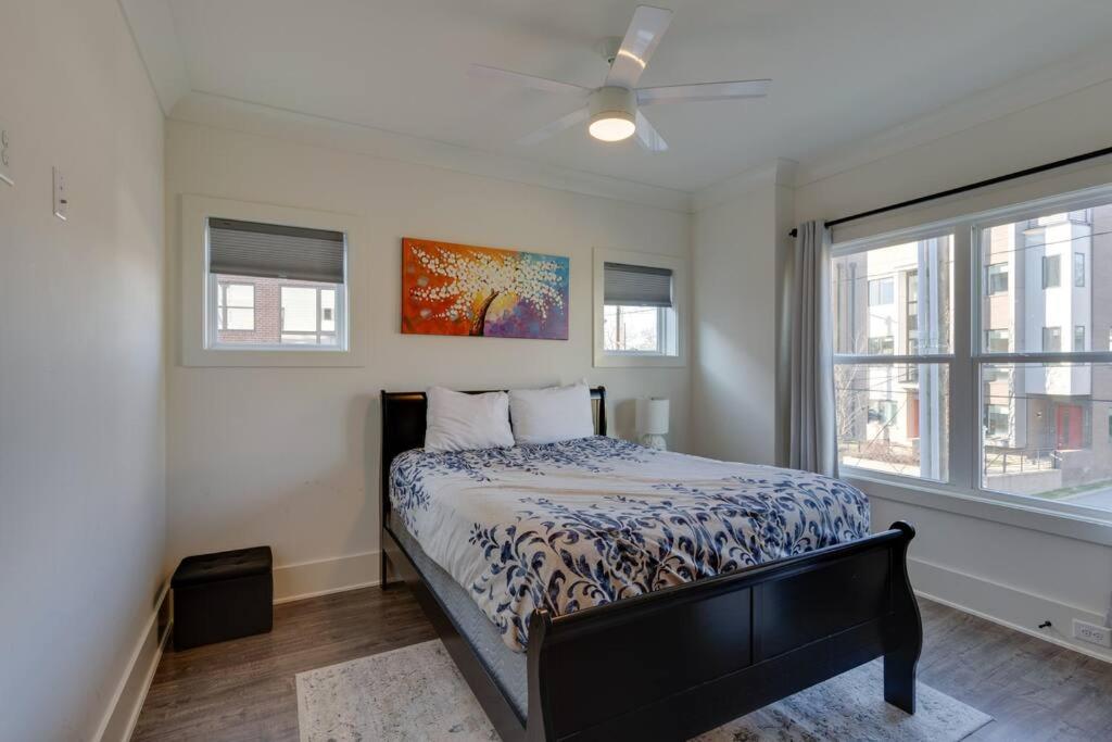 Spacious Home Only 2 Mi to Broadway view 5