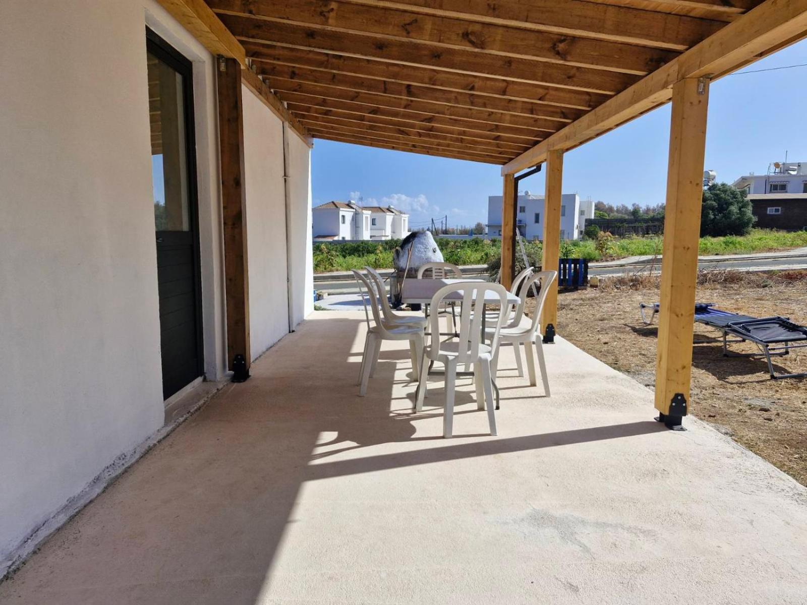 Pomos rockaway beach house