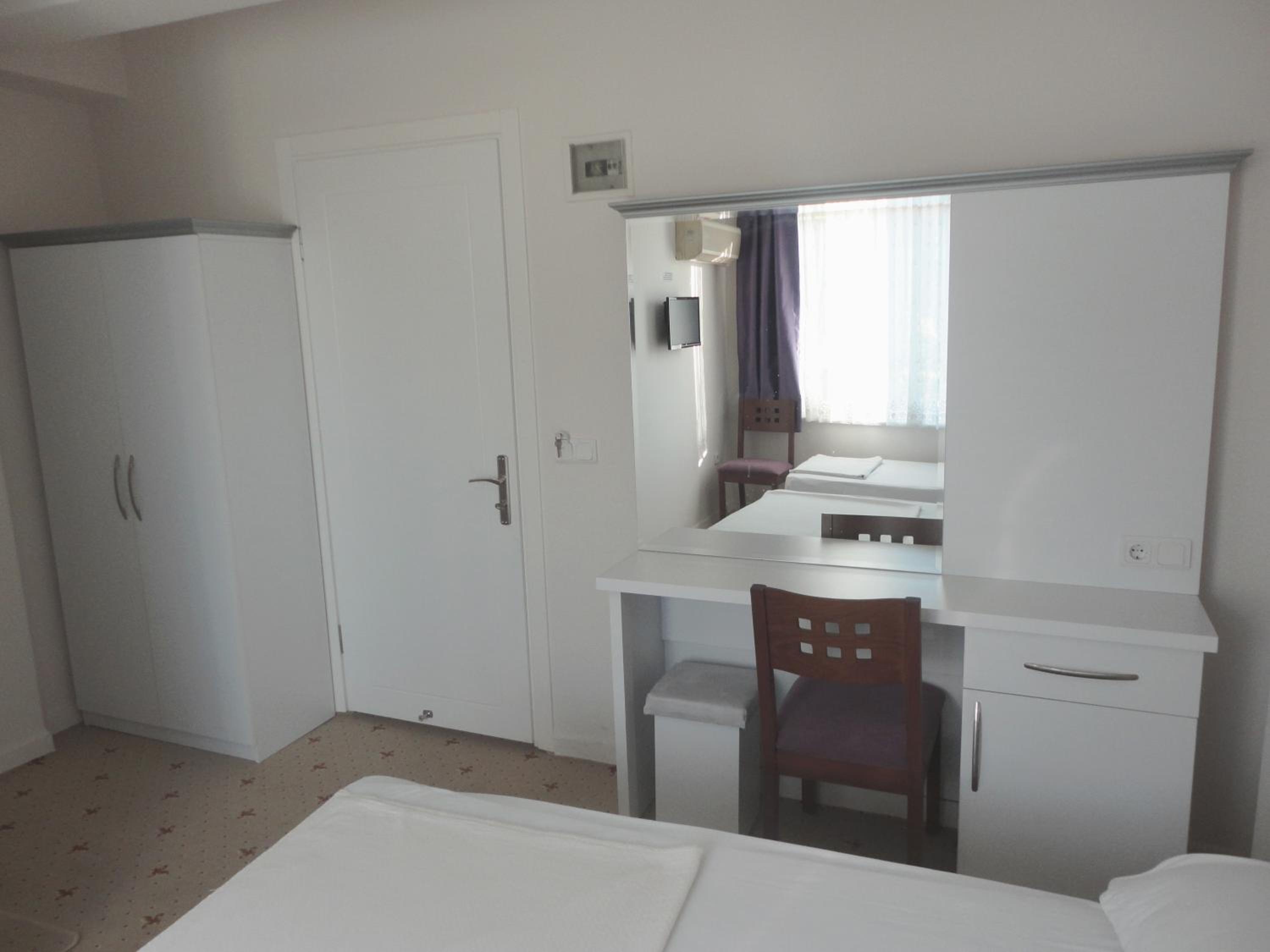 Cicek Otel & Apartmanlar - Image 12