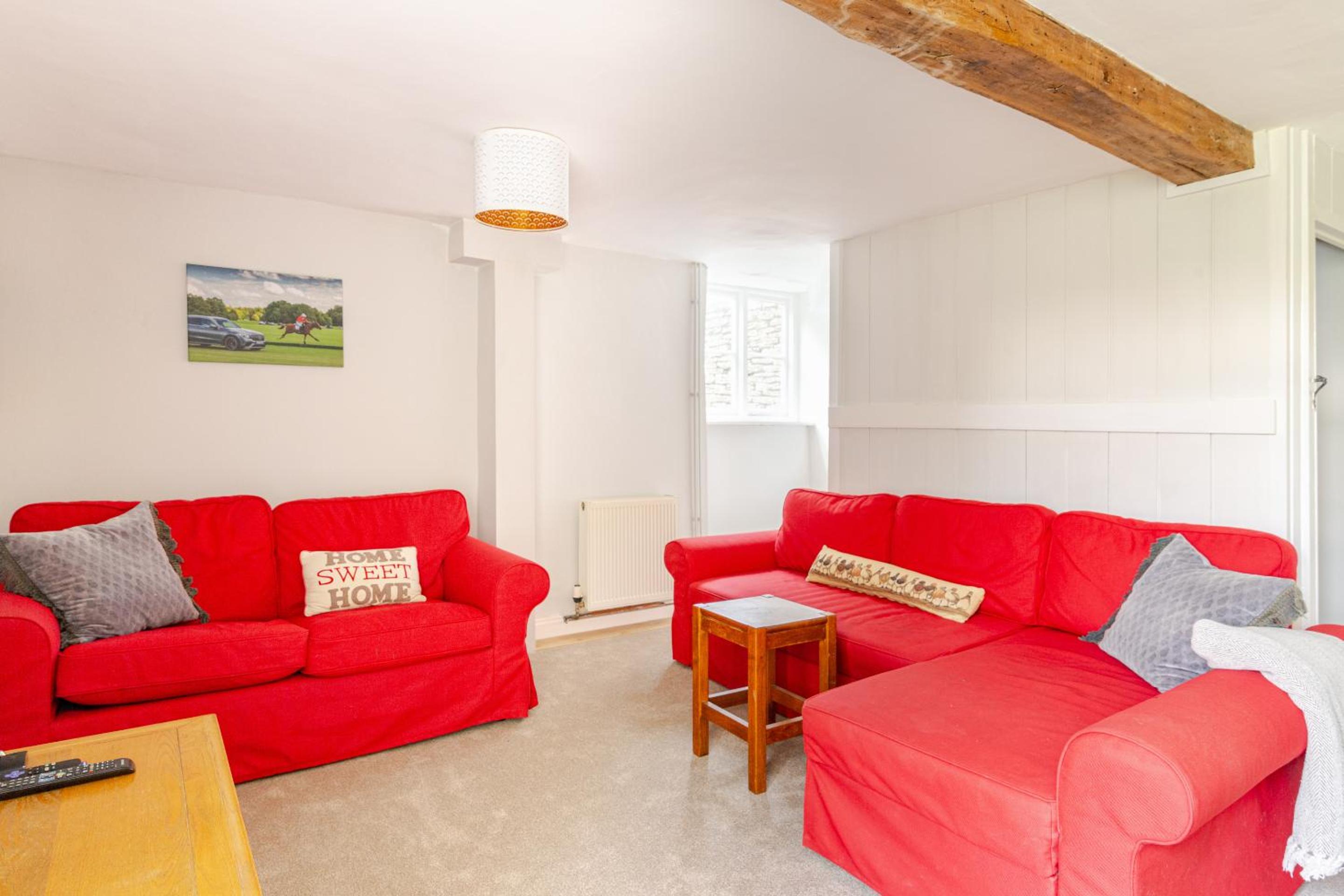 Furzen Farmhouse - Quiet Alternative to a Hotel