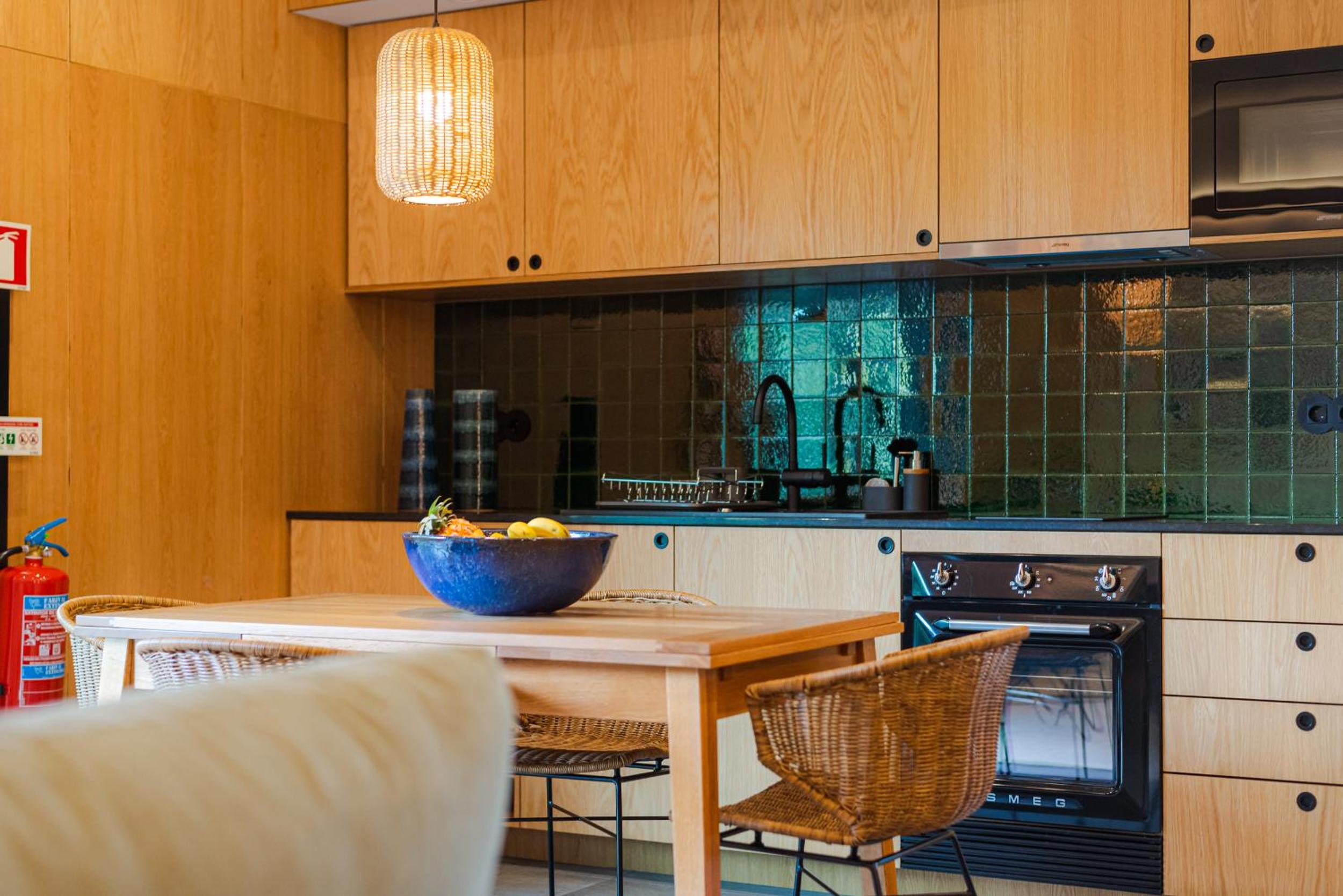 Caloura Suite view 5