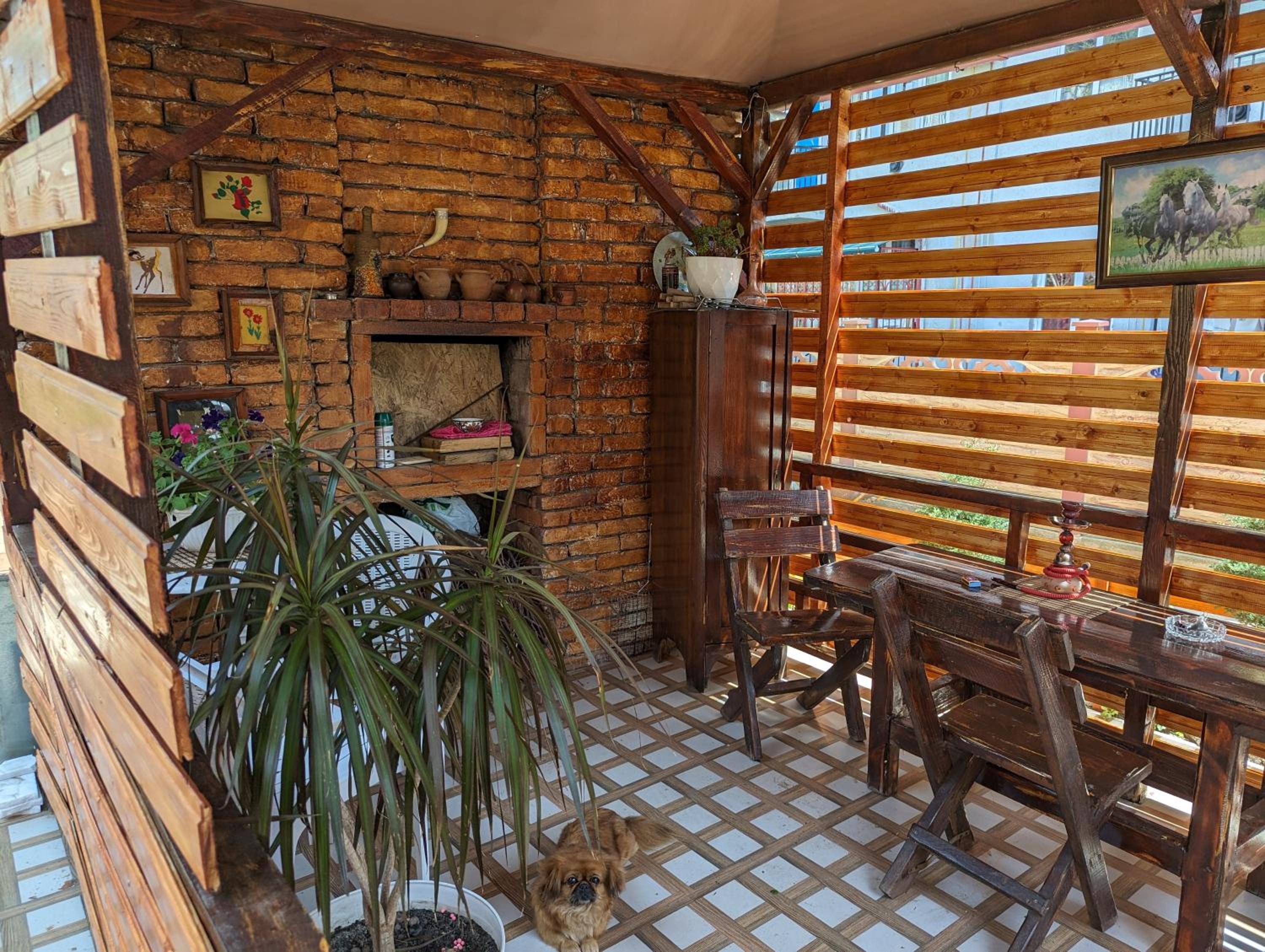 Isolated second floor with a kitchen view 4