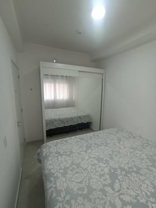 Flat 34m2 com varanda e 1 vaga de garagem - Avenida amador Bueno - Penha SP