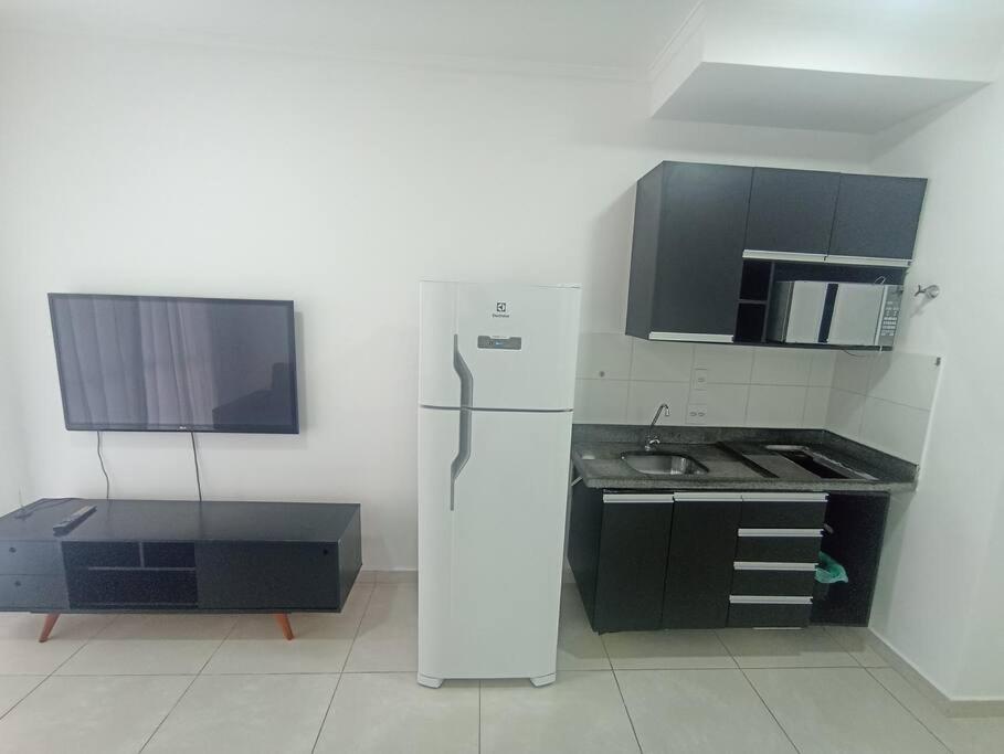 Flat 34m2 com varanda e 1 vaga de garagem - Avenida amador Bueno - Penha SP