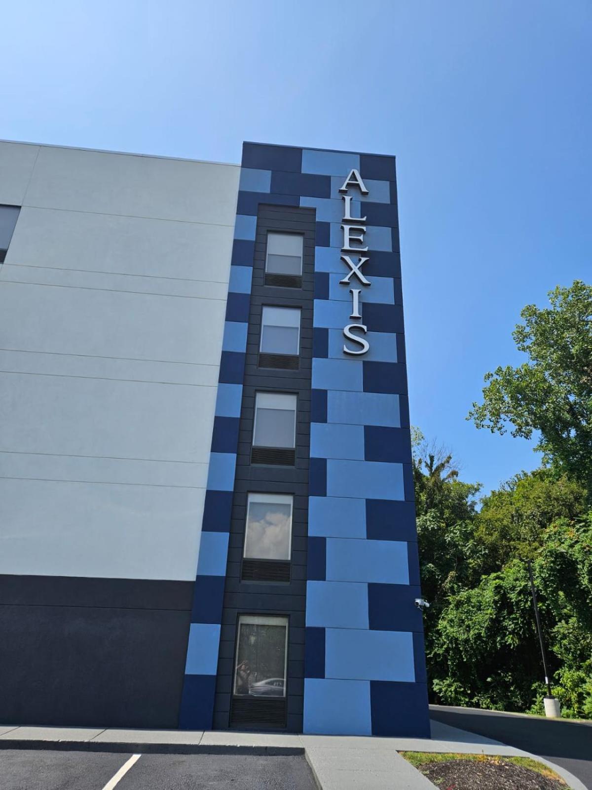 Alexis Inn and Suites Hotel - Property Image 16