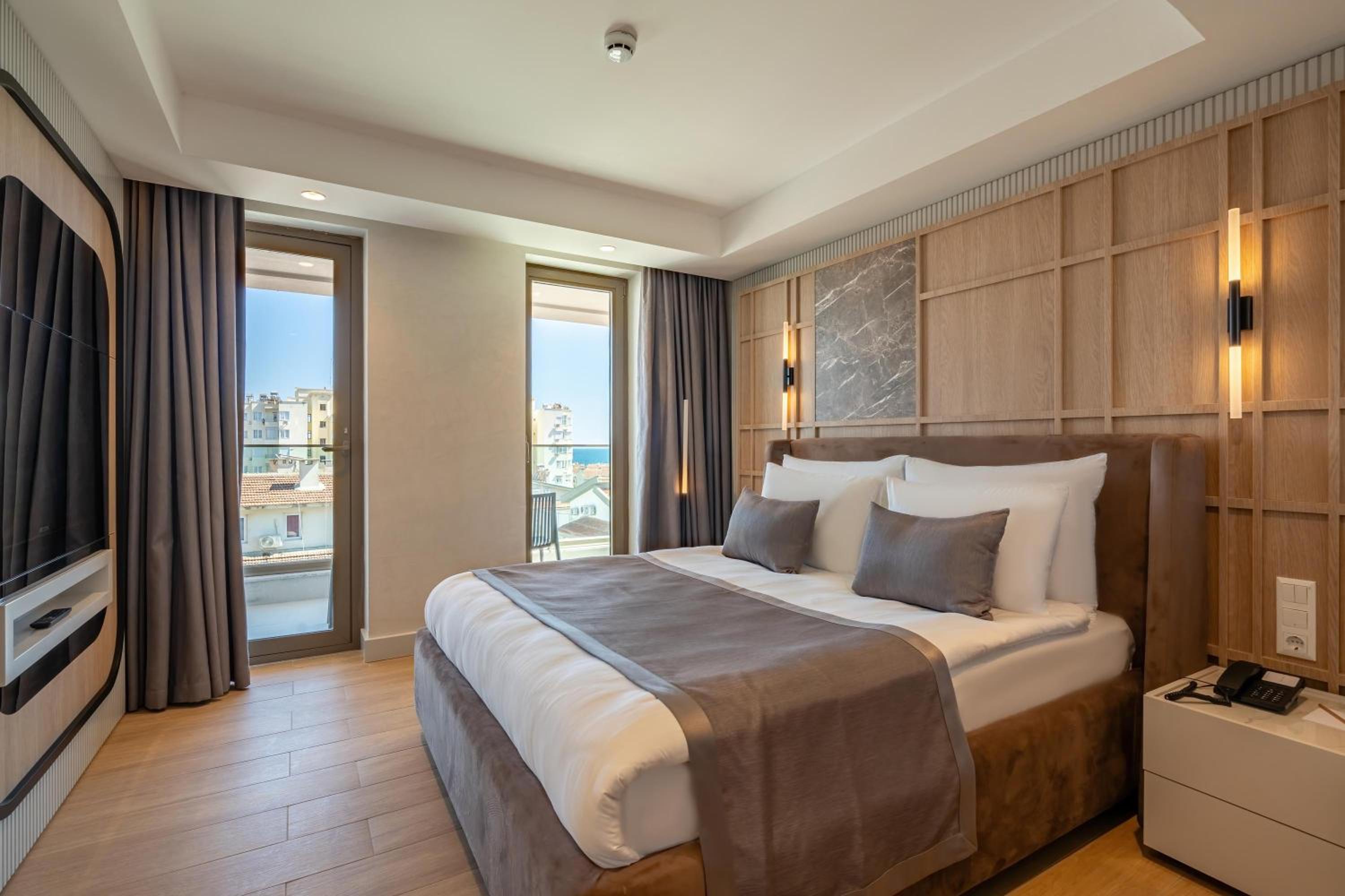 Awen Lara Hotel - Image 32