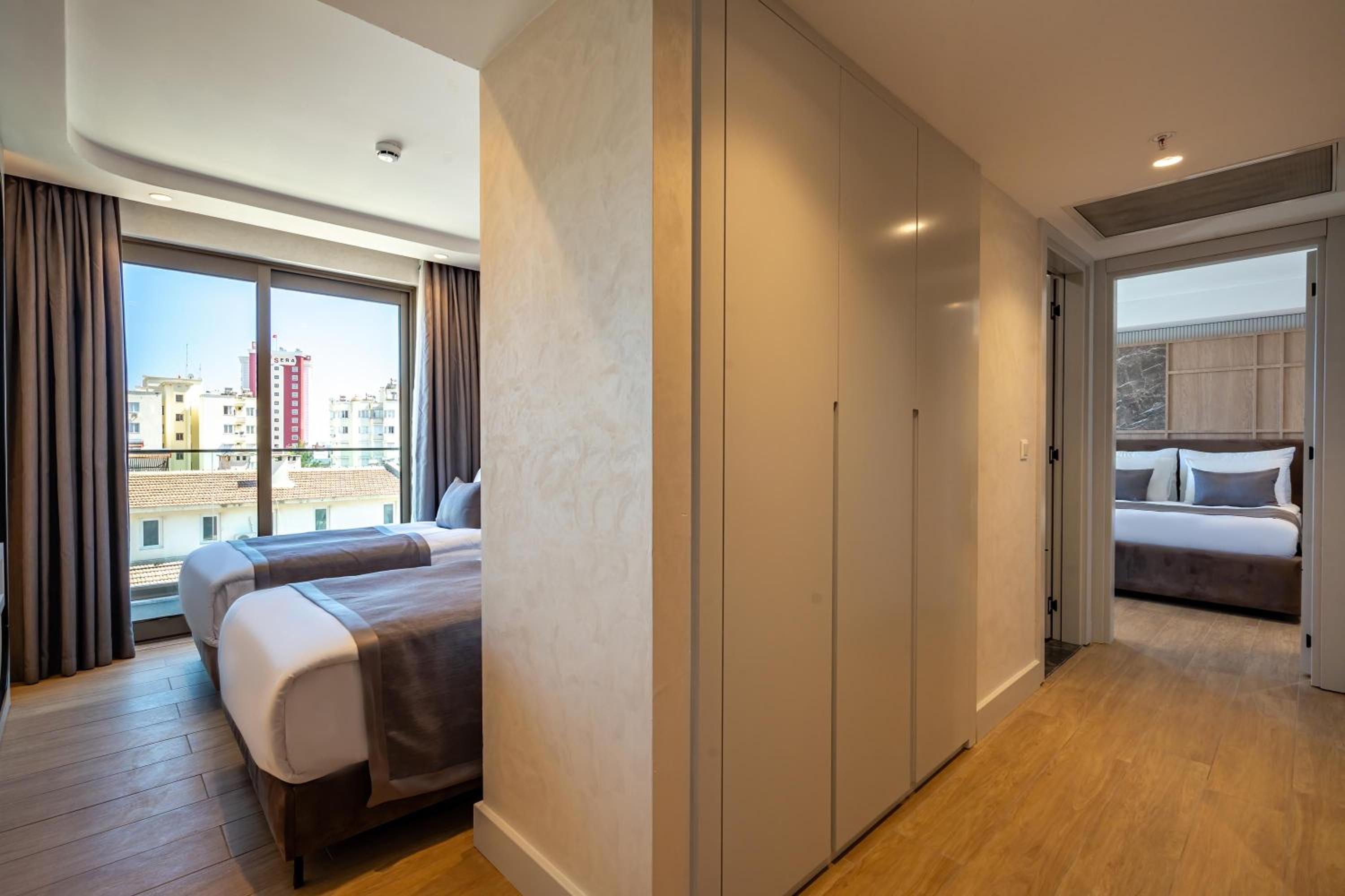 Awen Lara Hotel - Image 33