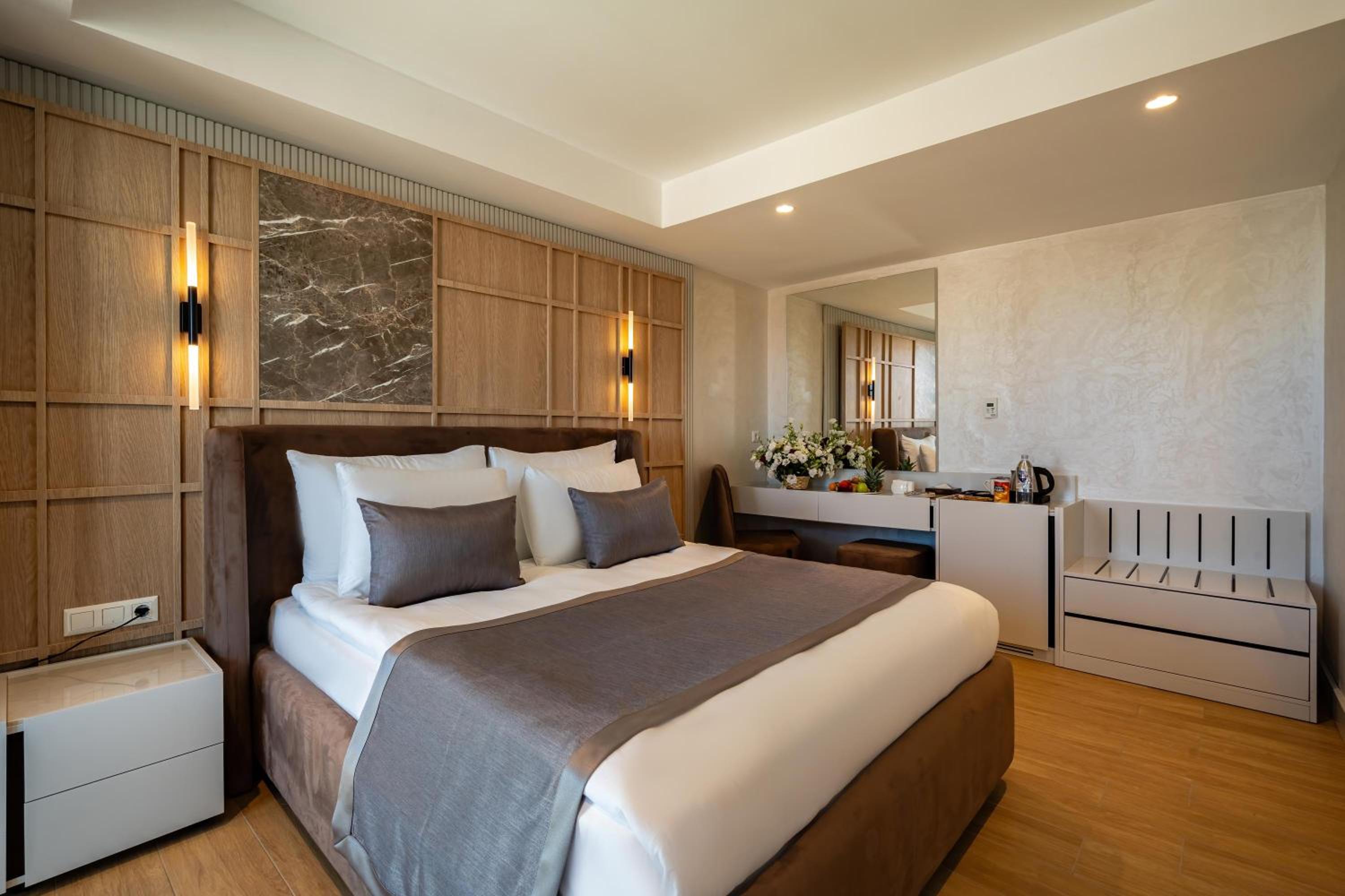 Awen Lara Hotel - Image 31