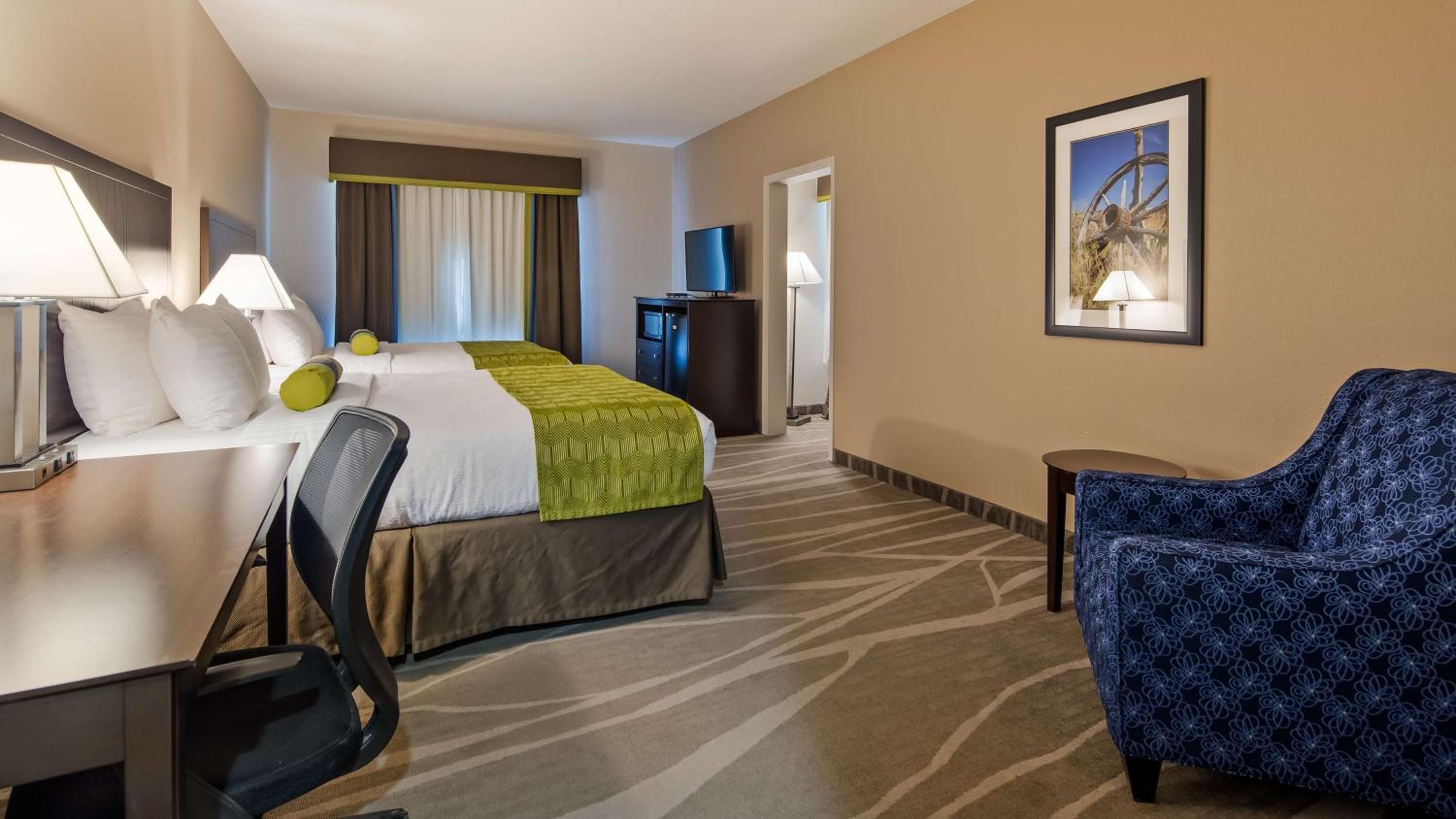 Best Western Plus Denver City Hotel & Suites