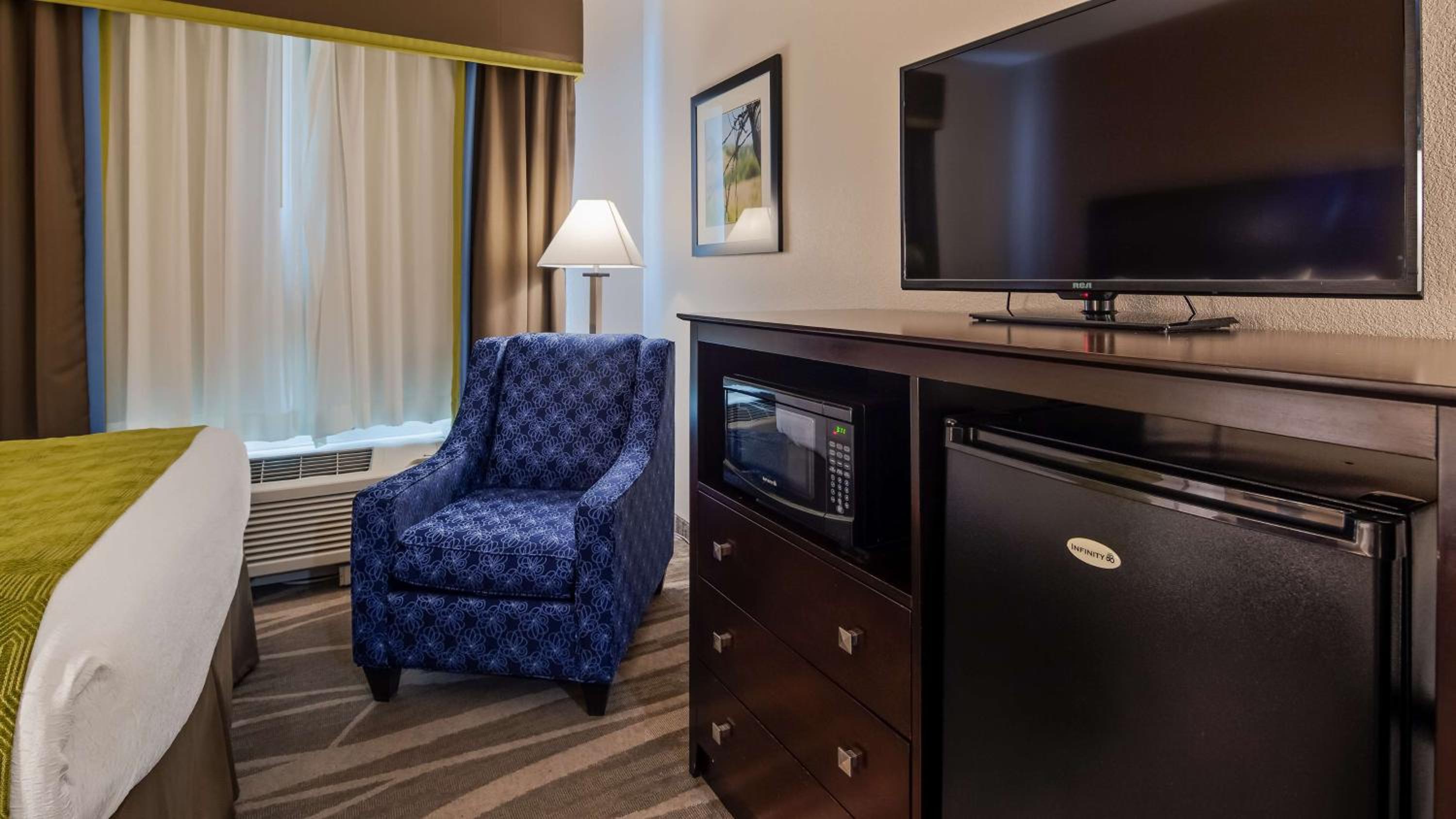 Best Western Plus Denver City Hotel & Suites