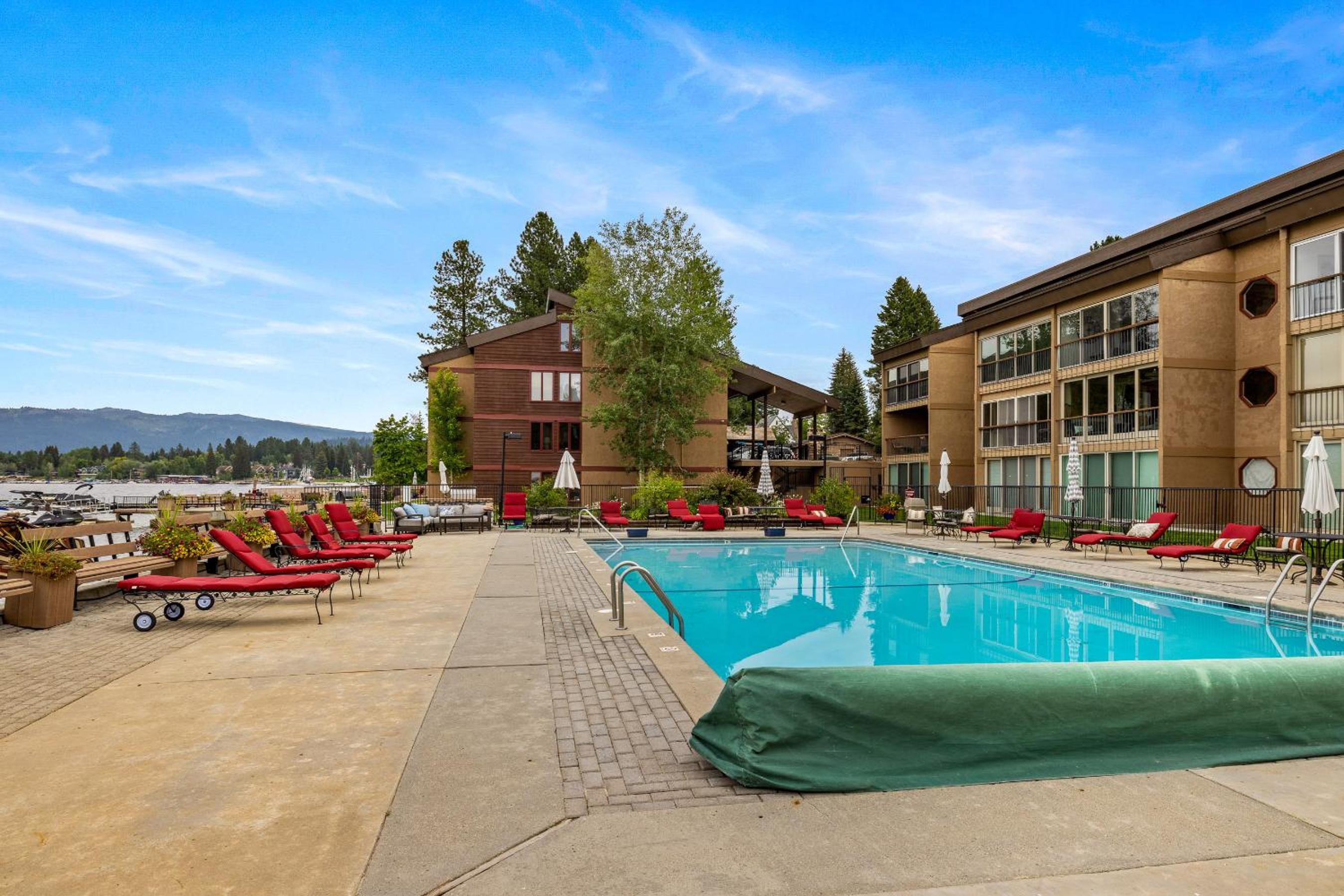 New* Lake Time - Crystal Beach - Lakefront - Beach - Seasonal Pool view 4