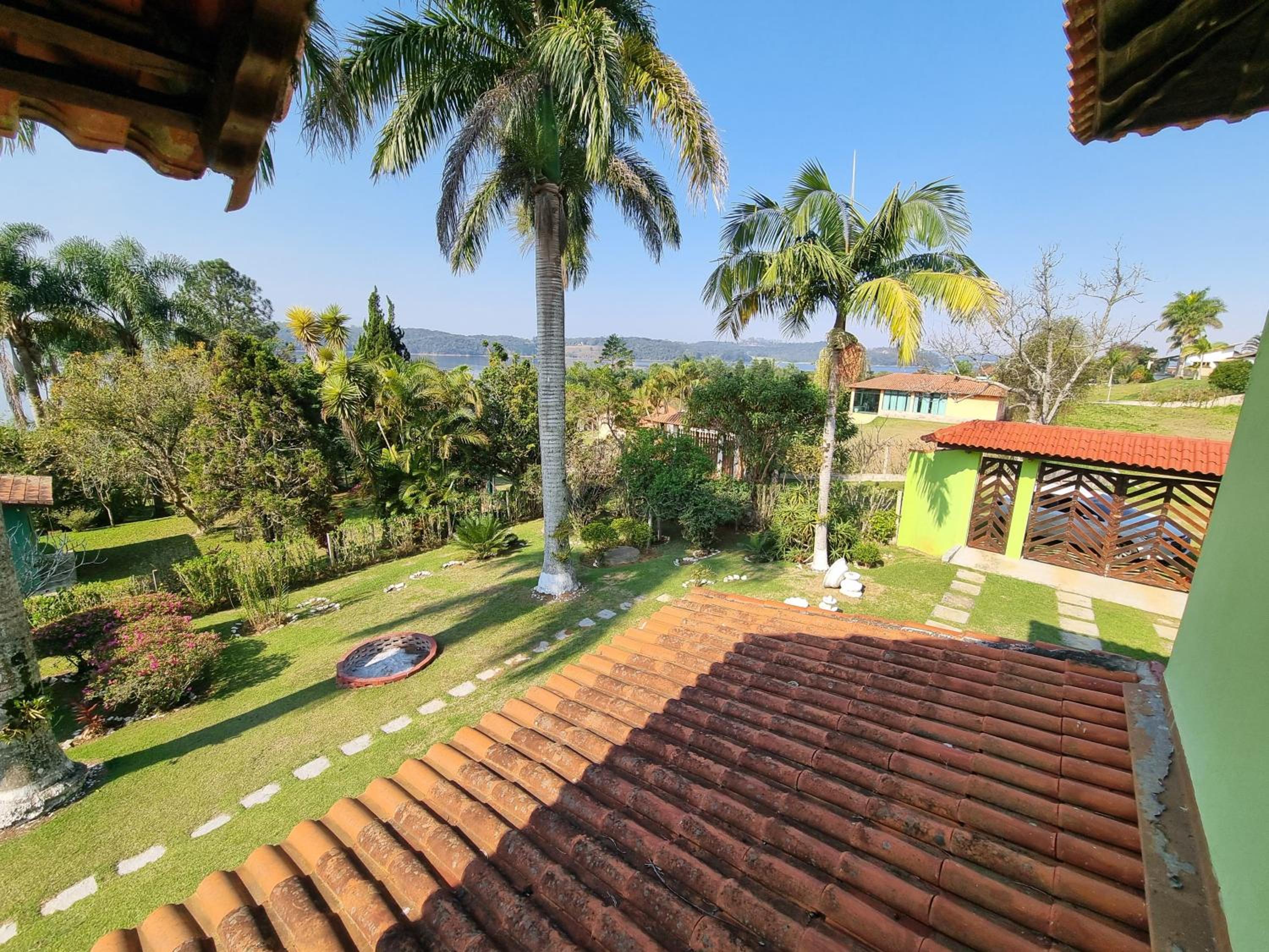 Chácara Vista para Represa