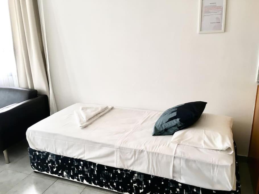 Olivia Budget Apartment - Property Image 21
