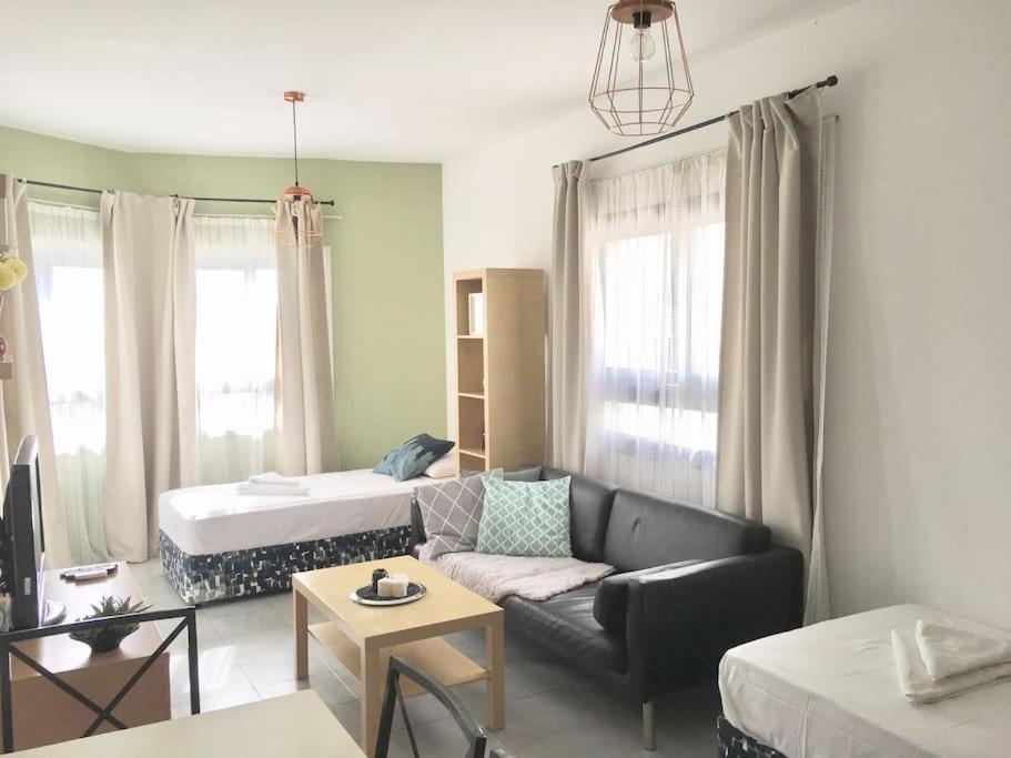 Olivia Budget Apartment - Property Image 6