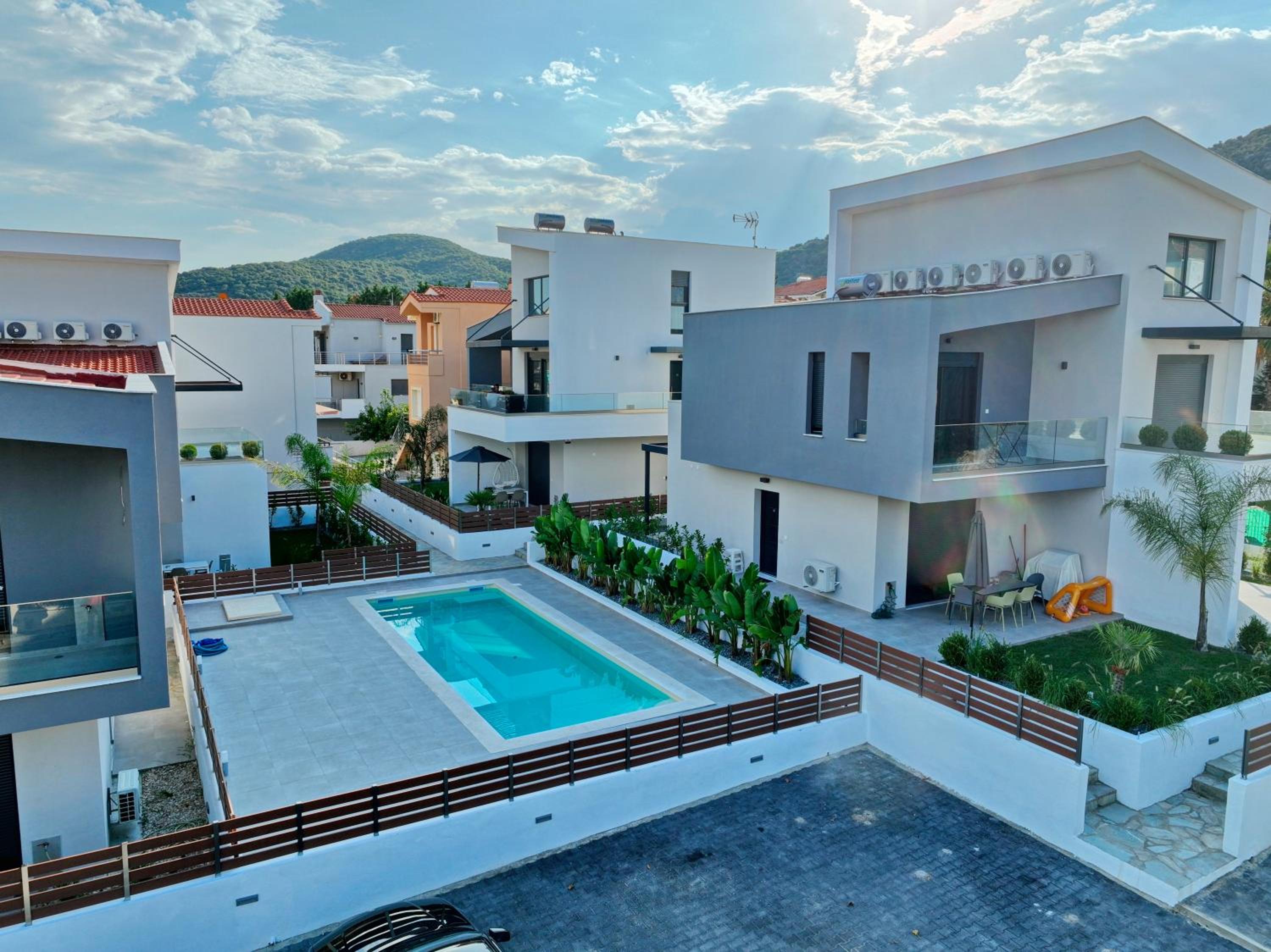 Diamond D2 Iraklitsa view 5