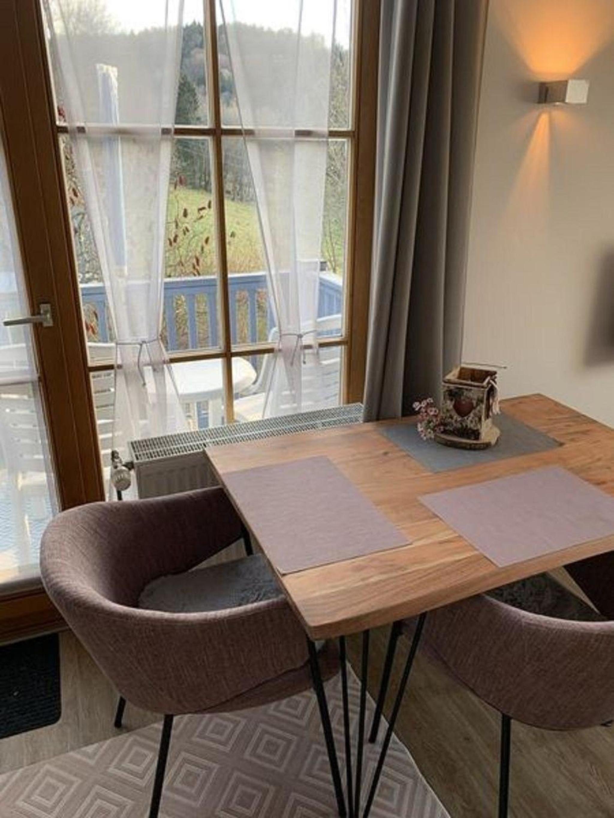 Appartement In Langfurth Mit Kleinem Balkon