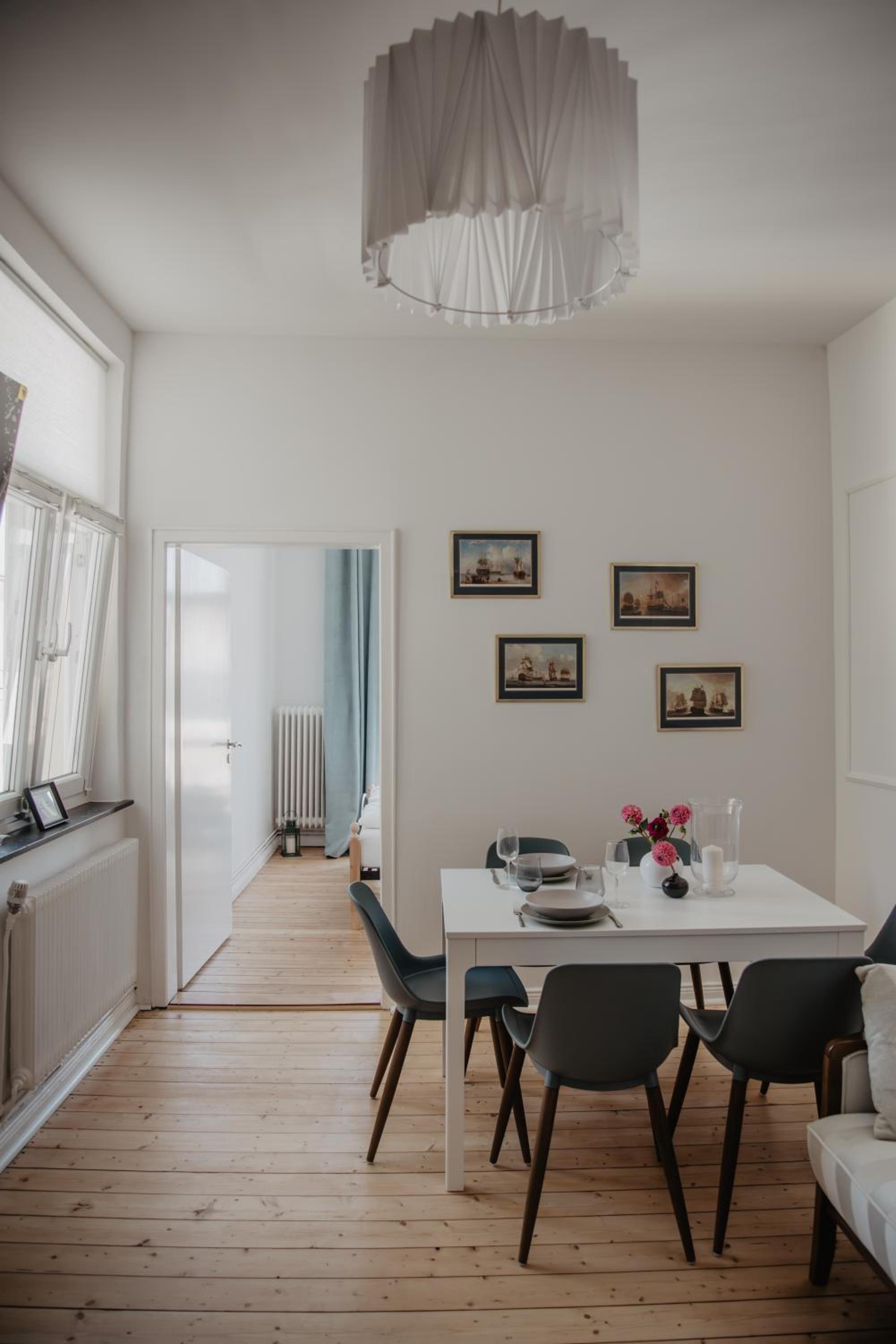 4 Zimmer Traum im Altbau für Familien und Gruppen