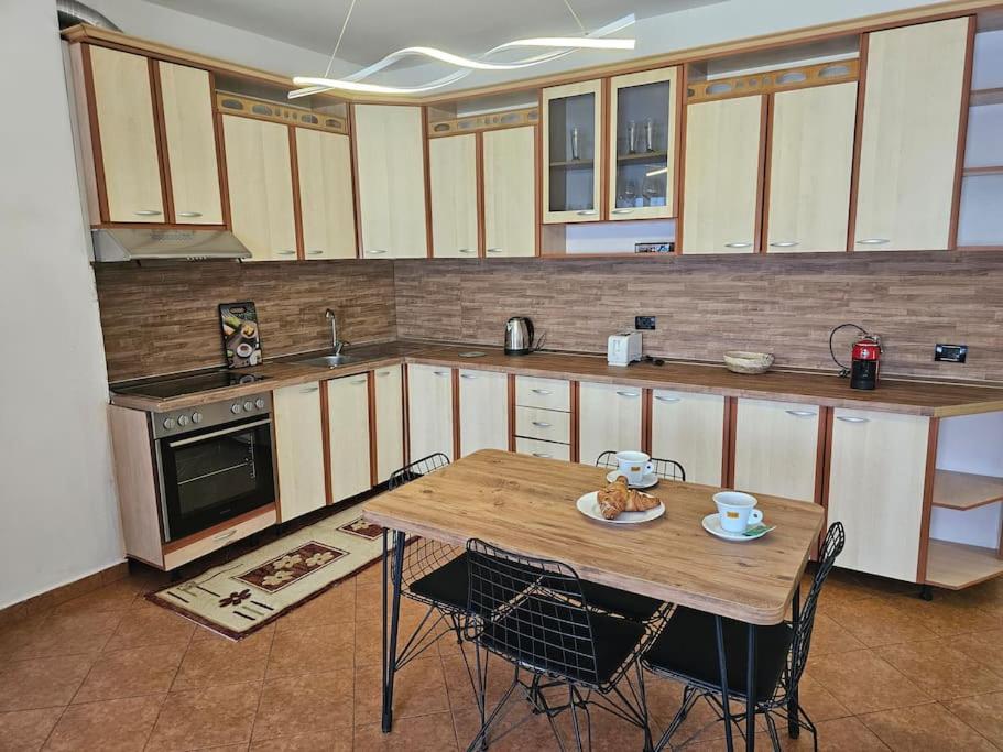 City View Apartment