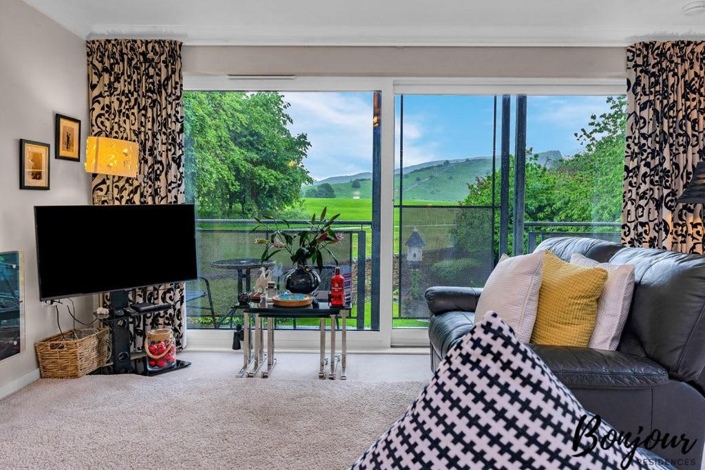 Auteil Suite by Bonjour Residences Edinburgh