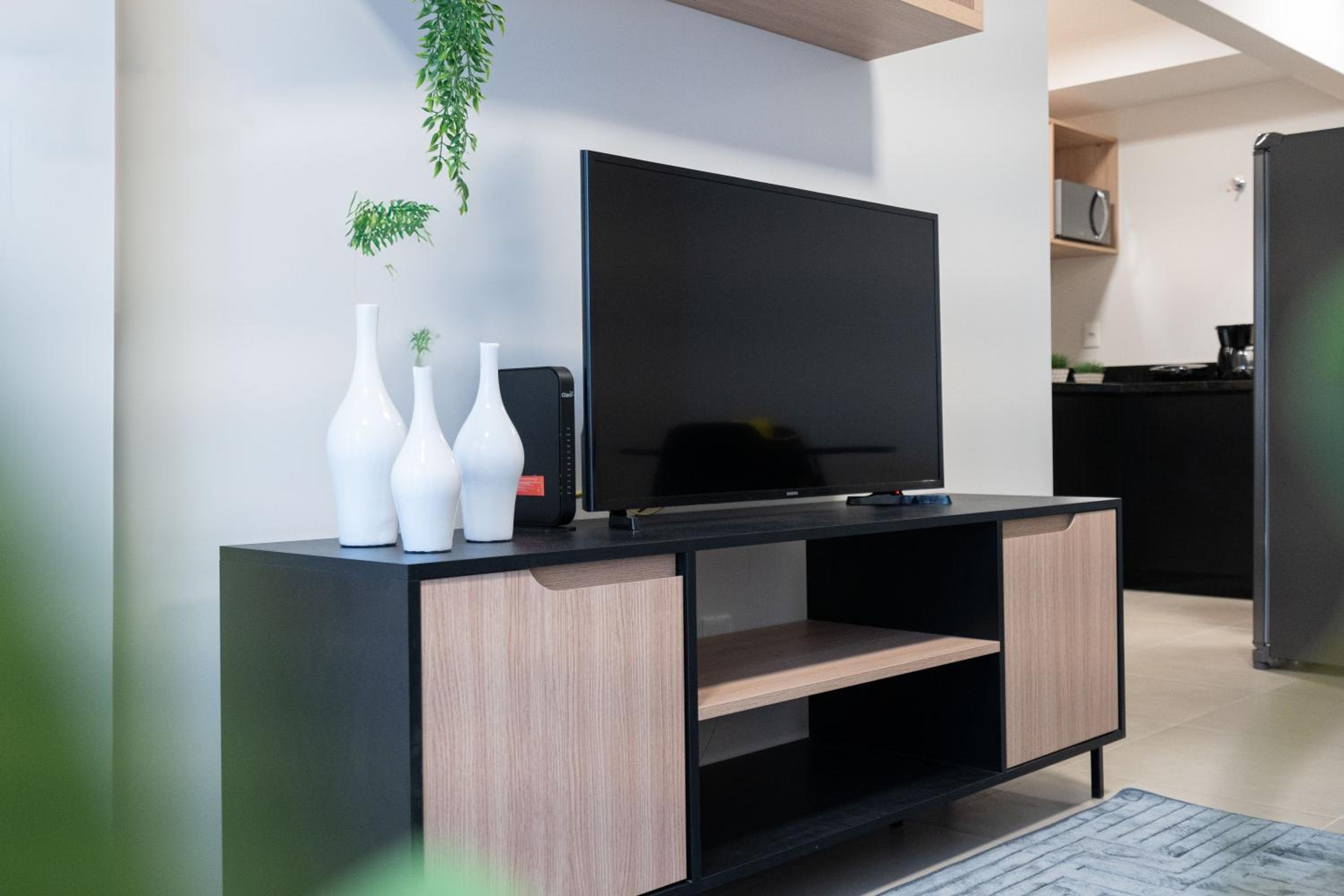 Localização Central! A 450 metros da Vila Germânica Loft com Piscina, Ar-Condicionado, Wi-Fi, Cozinha completa, Garagem Privativa, Espaço Zen, Academia, Sa
