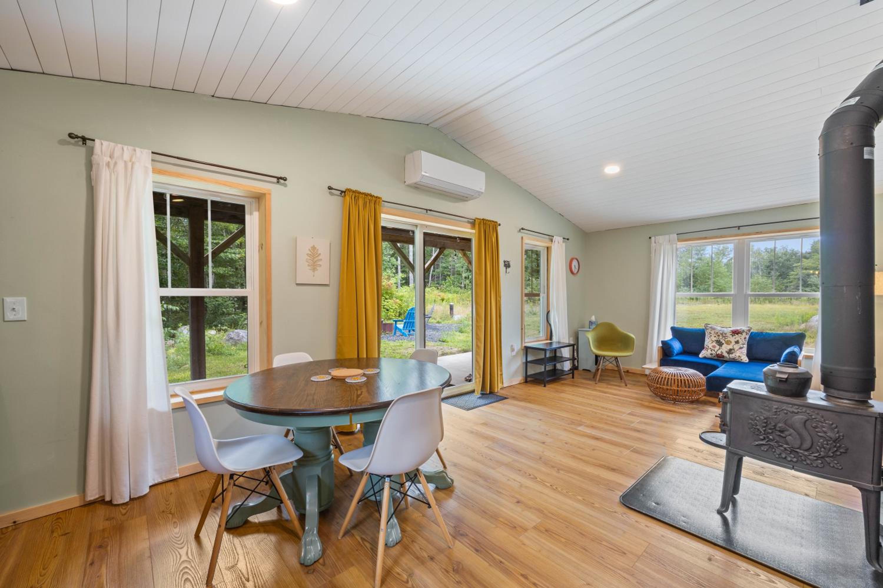 Cute Cabin in the Woods view 4