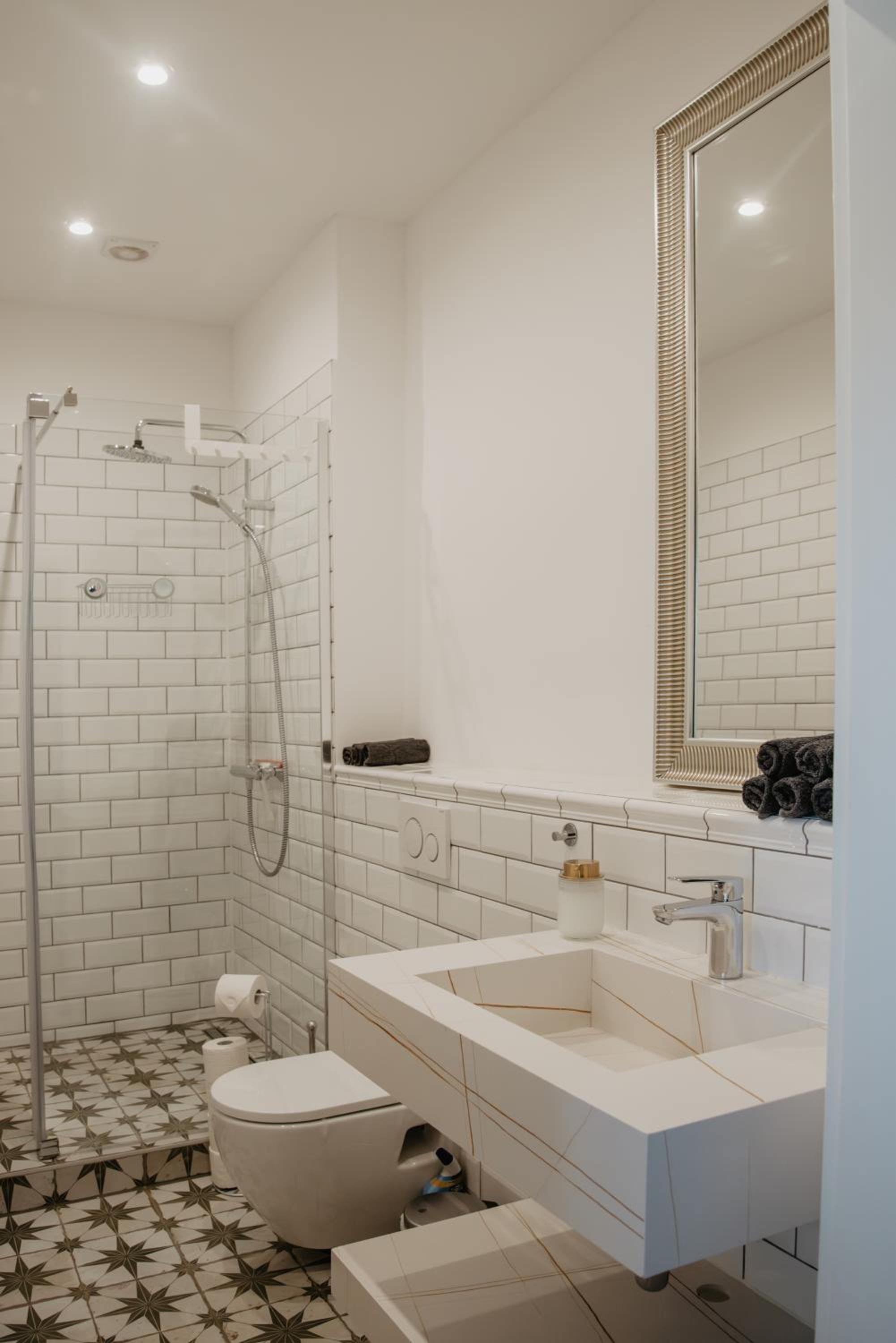 4 Zimmer Traum im Altbau für Familien und Gruppen