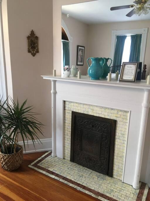 Historic Upstairs Apartment view 4