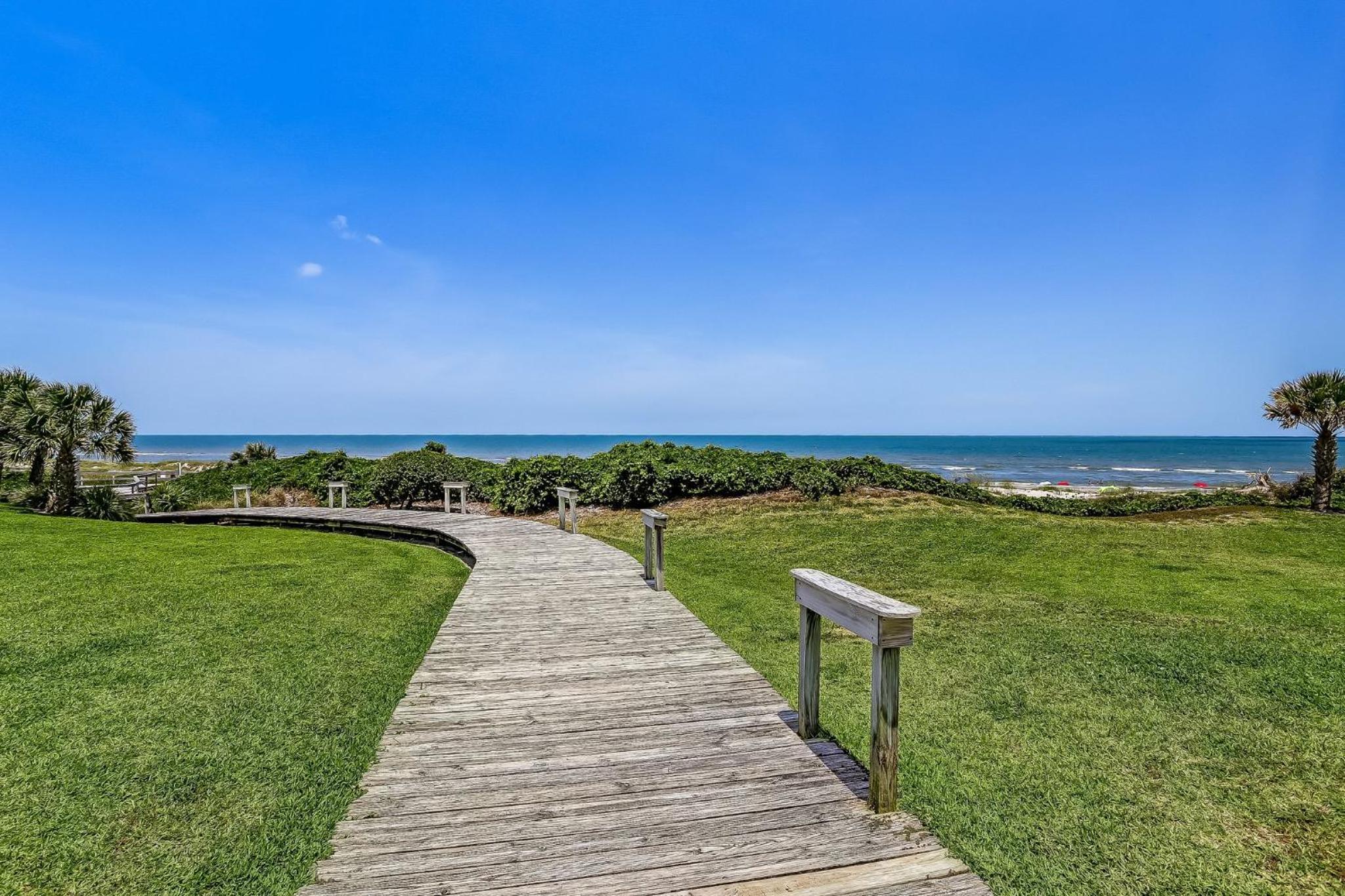 1183 Beach Walker view 4