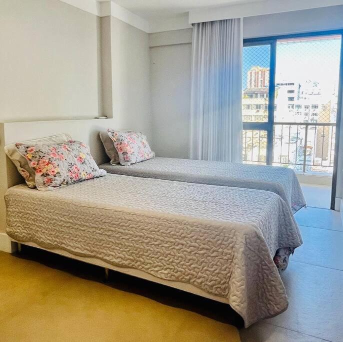 Flat em Ipanema com garagem e piscina
