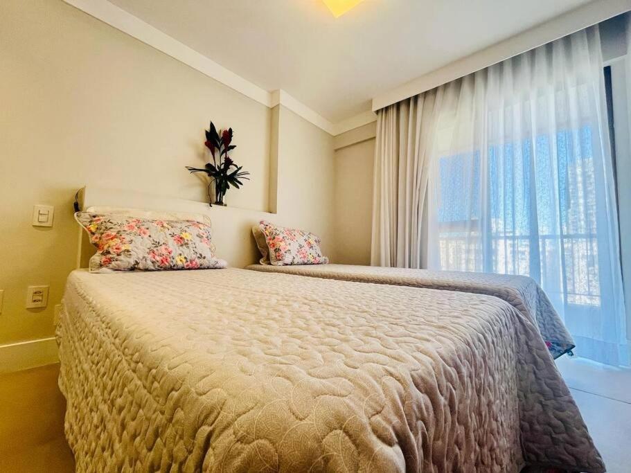 Flat em Ipanema com garagem e piscina