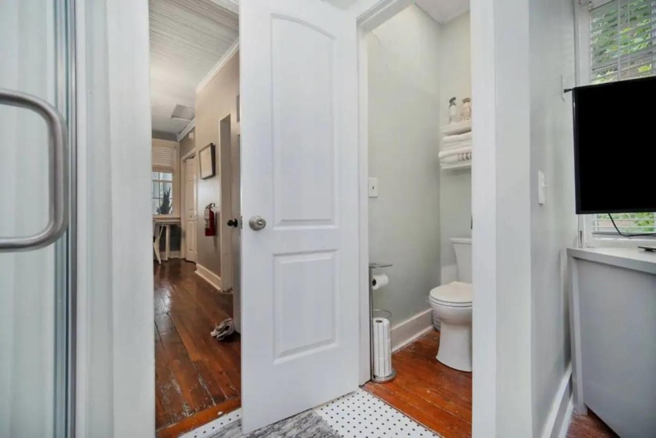 Lovely & Historical 3BR - Balcony - Central Location