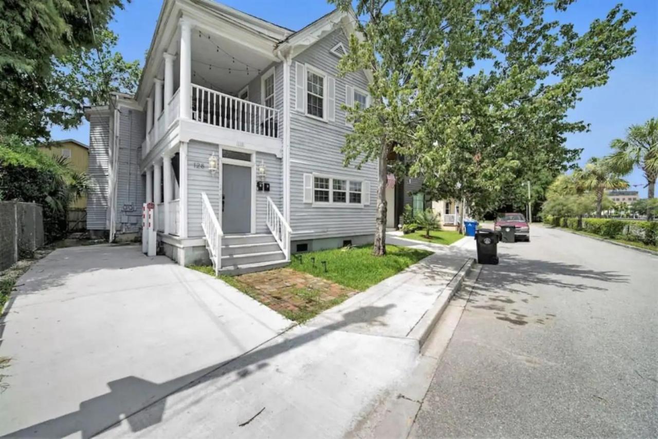 Lovely & Historical 3BR - Balcony - Central Location