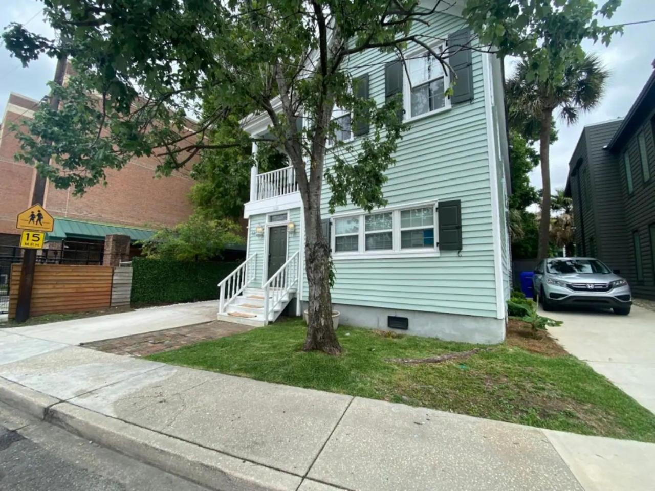 Lovely & Historical 3BR - Balcony - Central Location