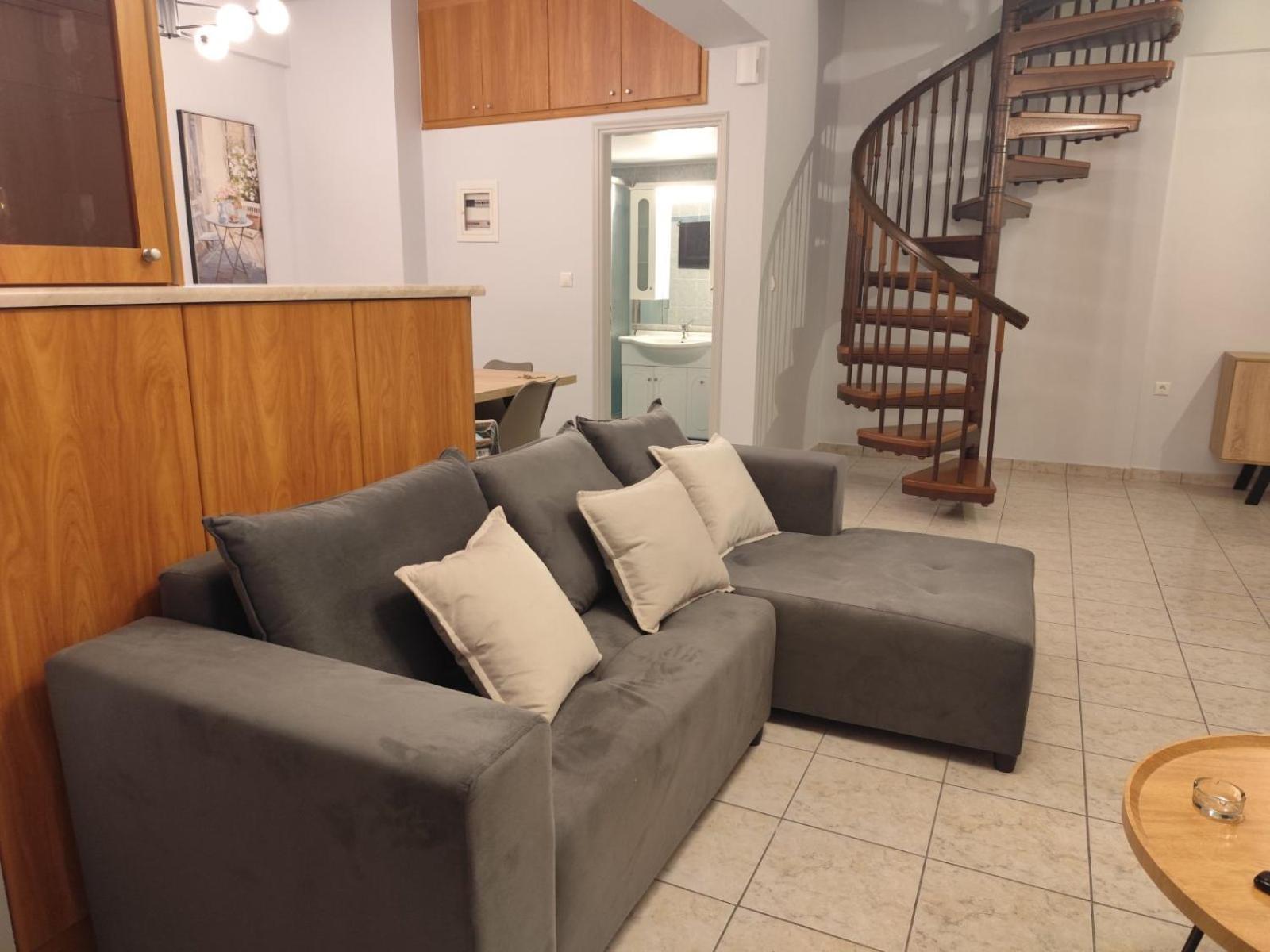 Mani Hillview Apartments