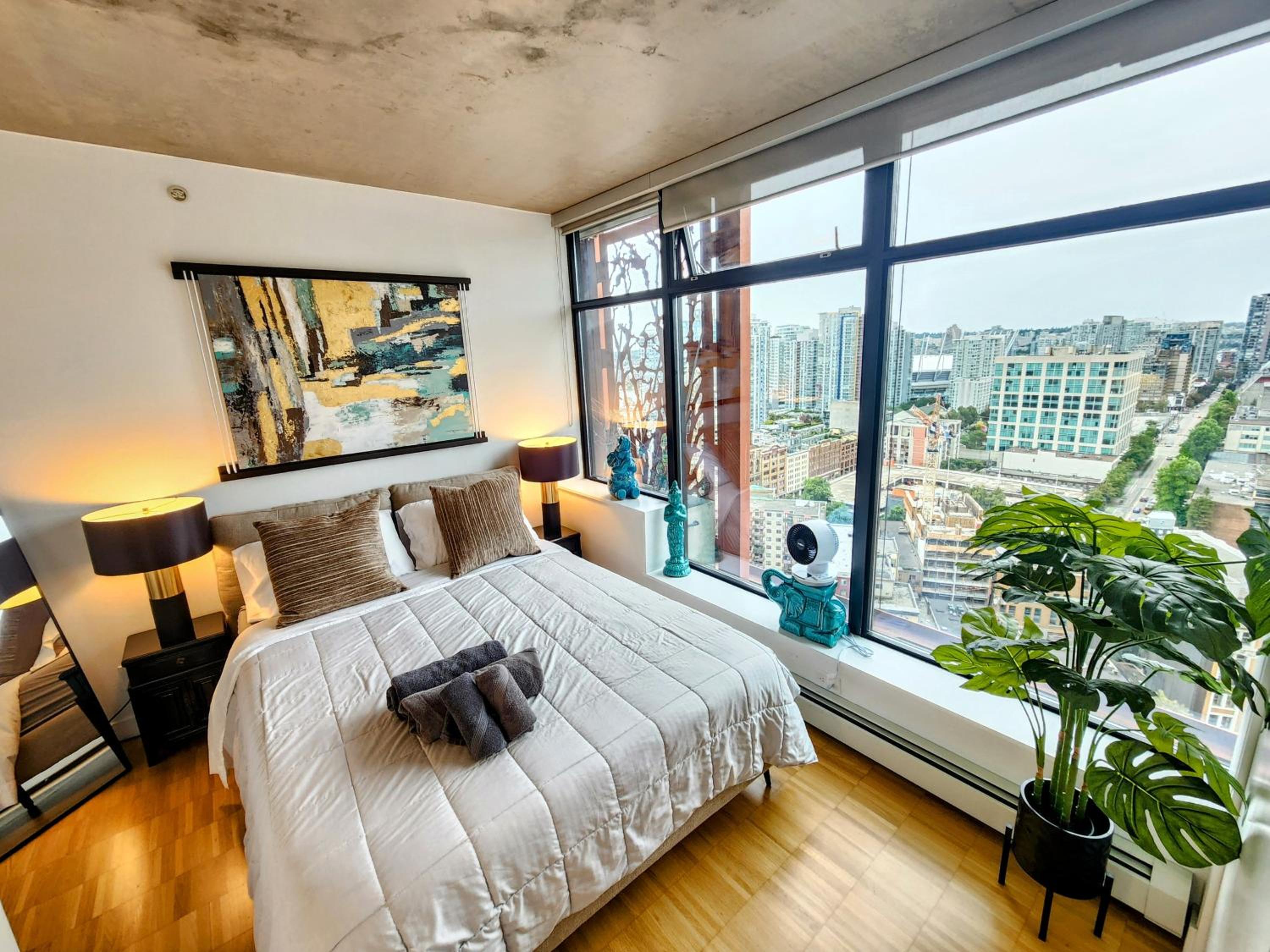 Luxury Downtown Vancouver Suite
