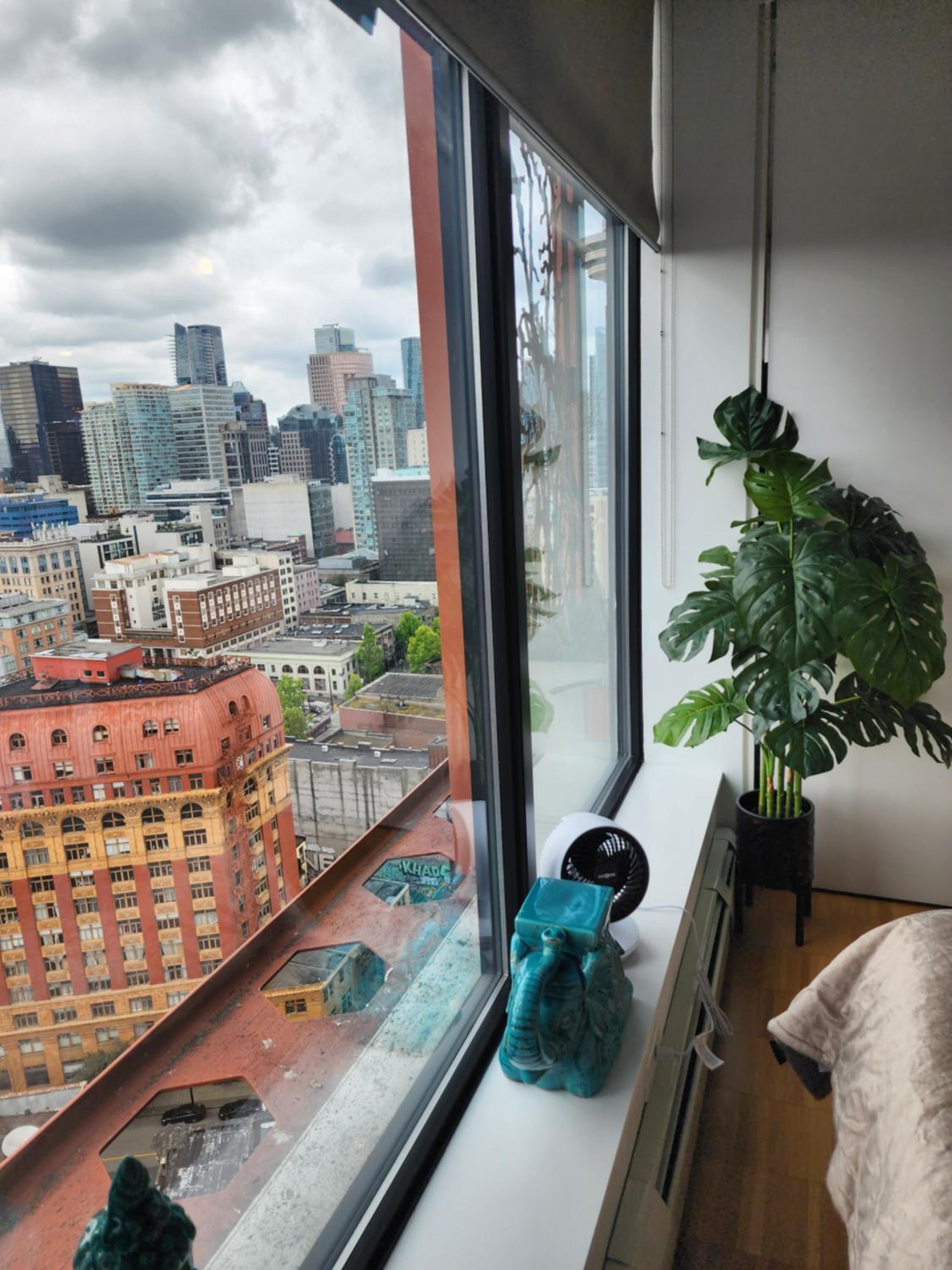 Luxury Downtown Vancouver Suite
