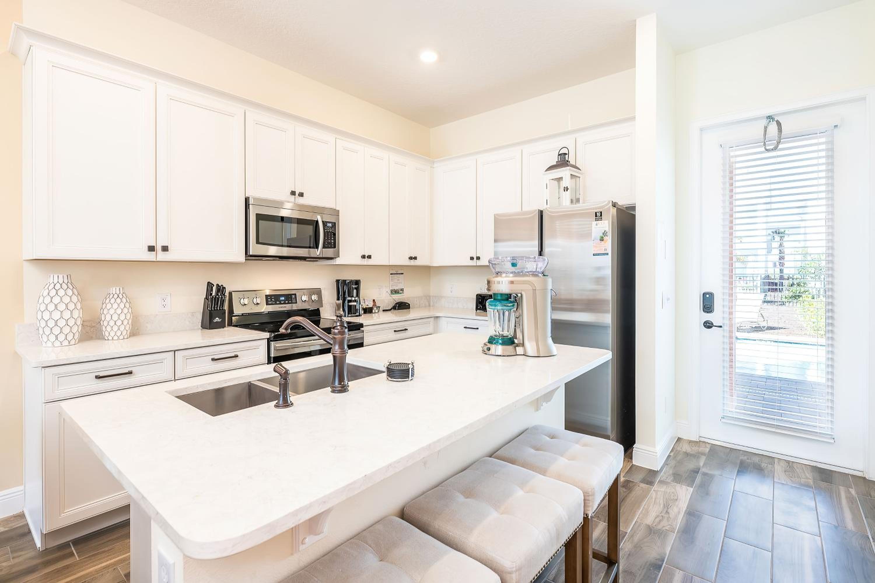 Sunkissed Cottage With Private Pool Near Disney With Margaritaville Resort & Island H2O Access - 8024Kd