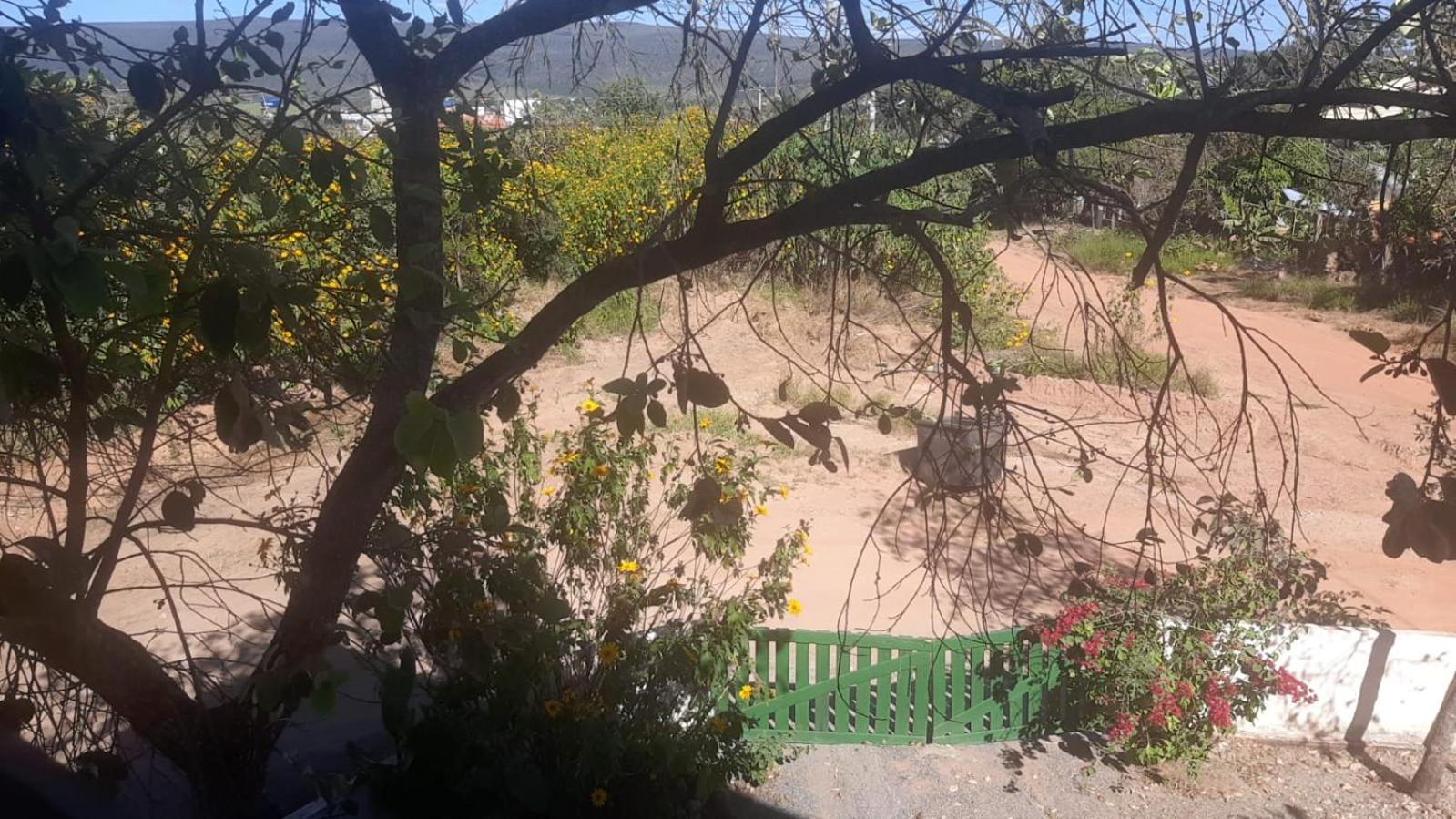 Casa em Alto Paraíso com vista para as montanhas no Eldorado ao lado do centro