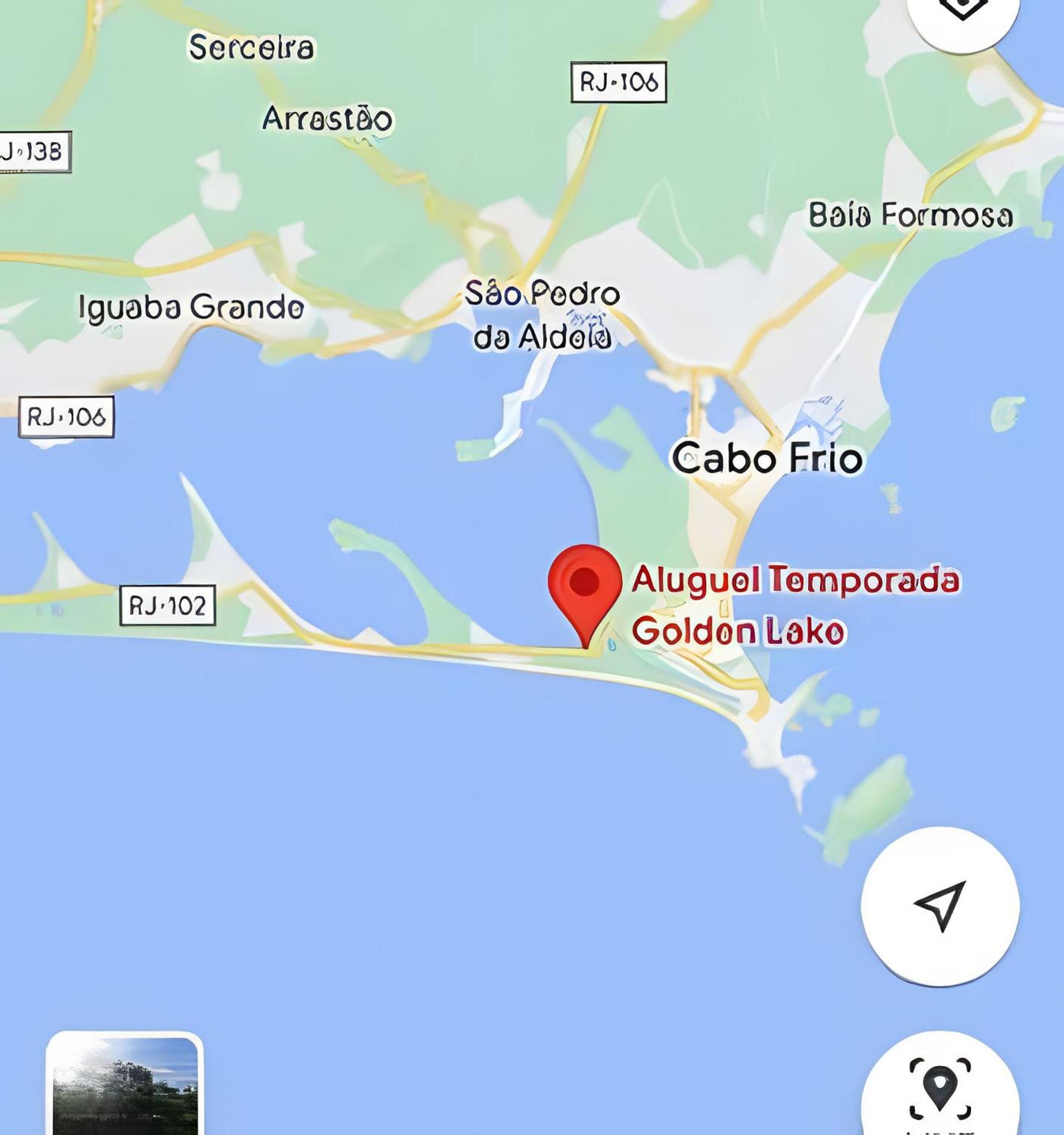 Conforto na beira da Lagoa, Golden Lake Apart